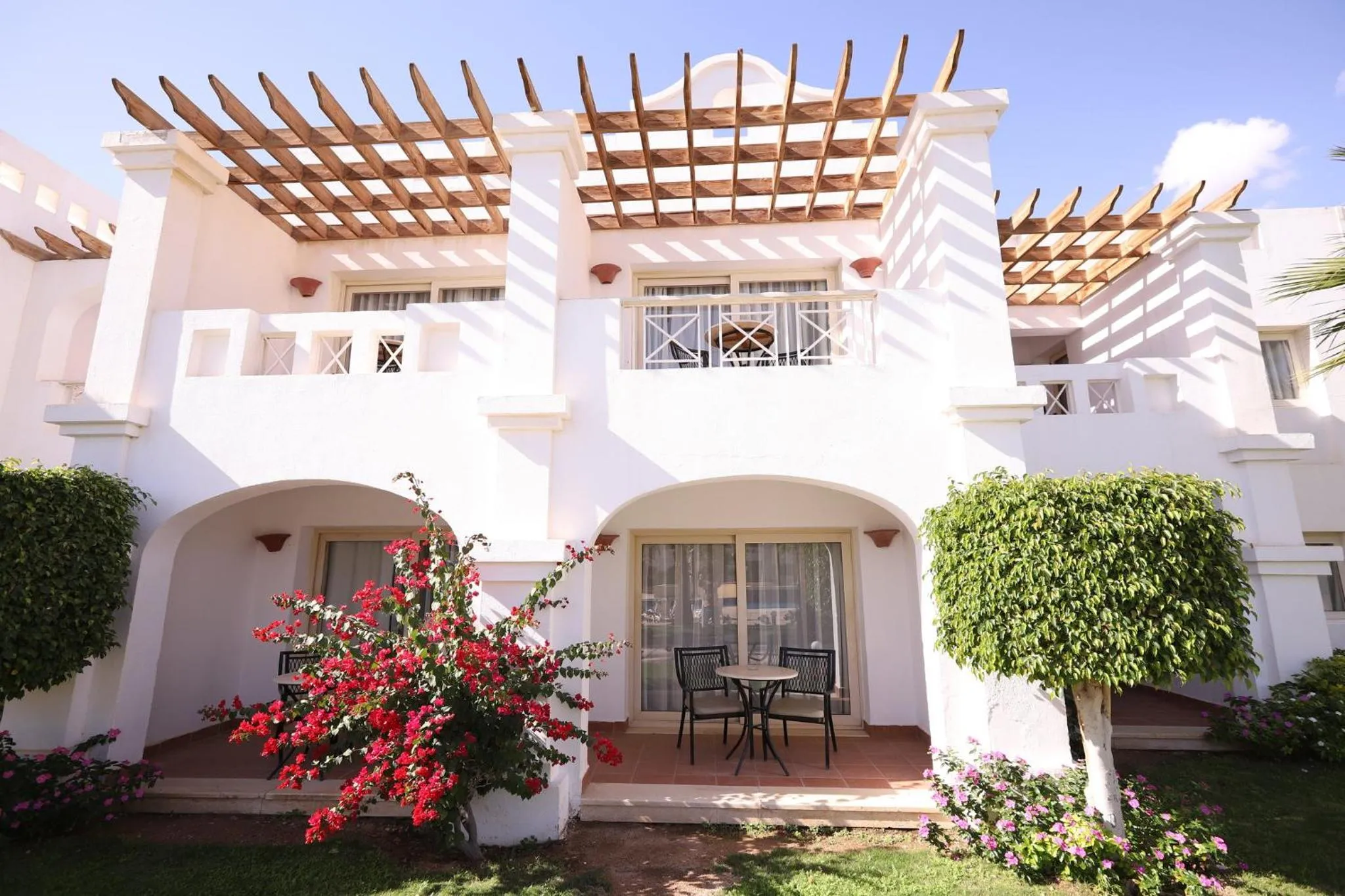 Photo of the whole room in Continental Plaza Beach Resort