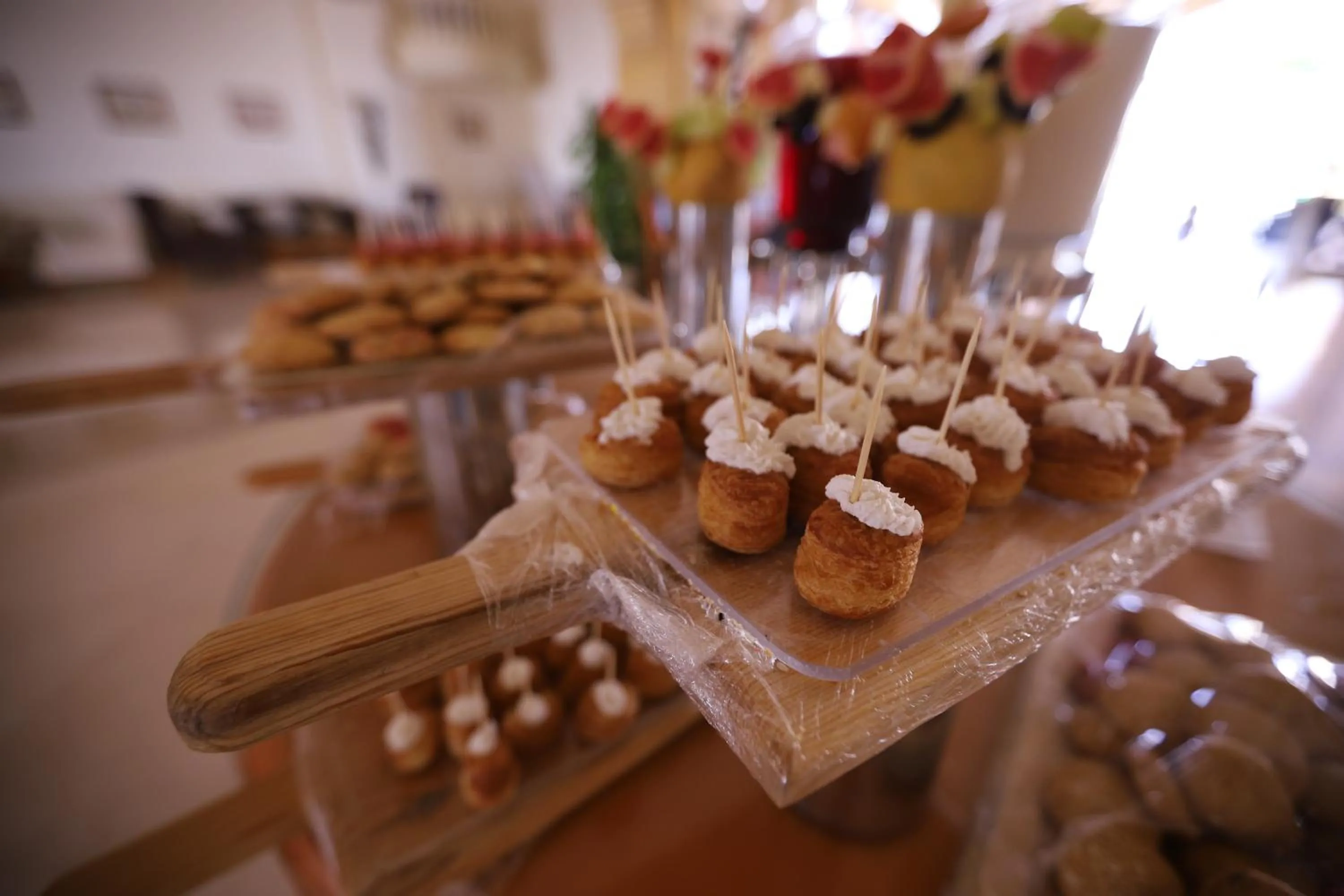 Restaurant/places to eat in Continental Plaza Beach Resort