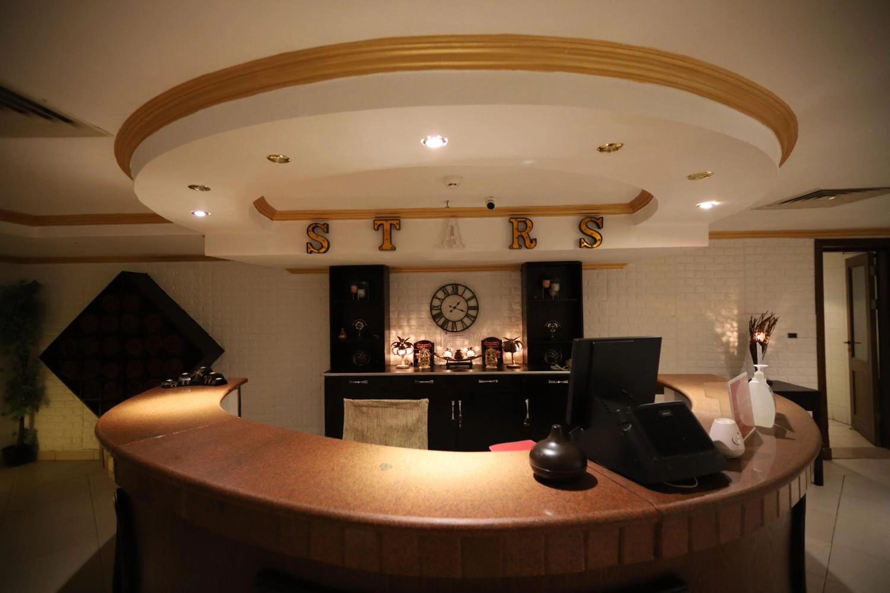 Hot Tub in Continental Plaza Beach Resort