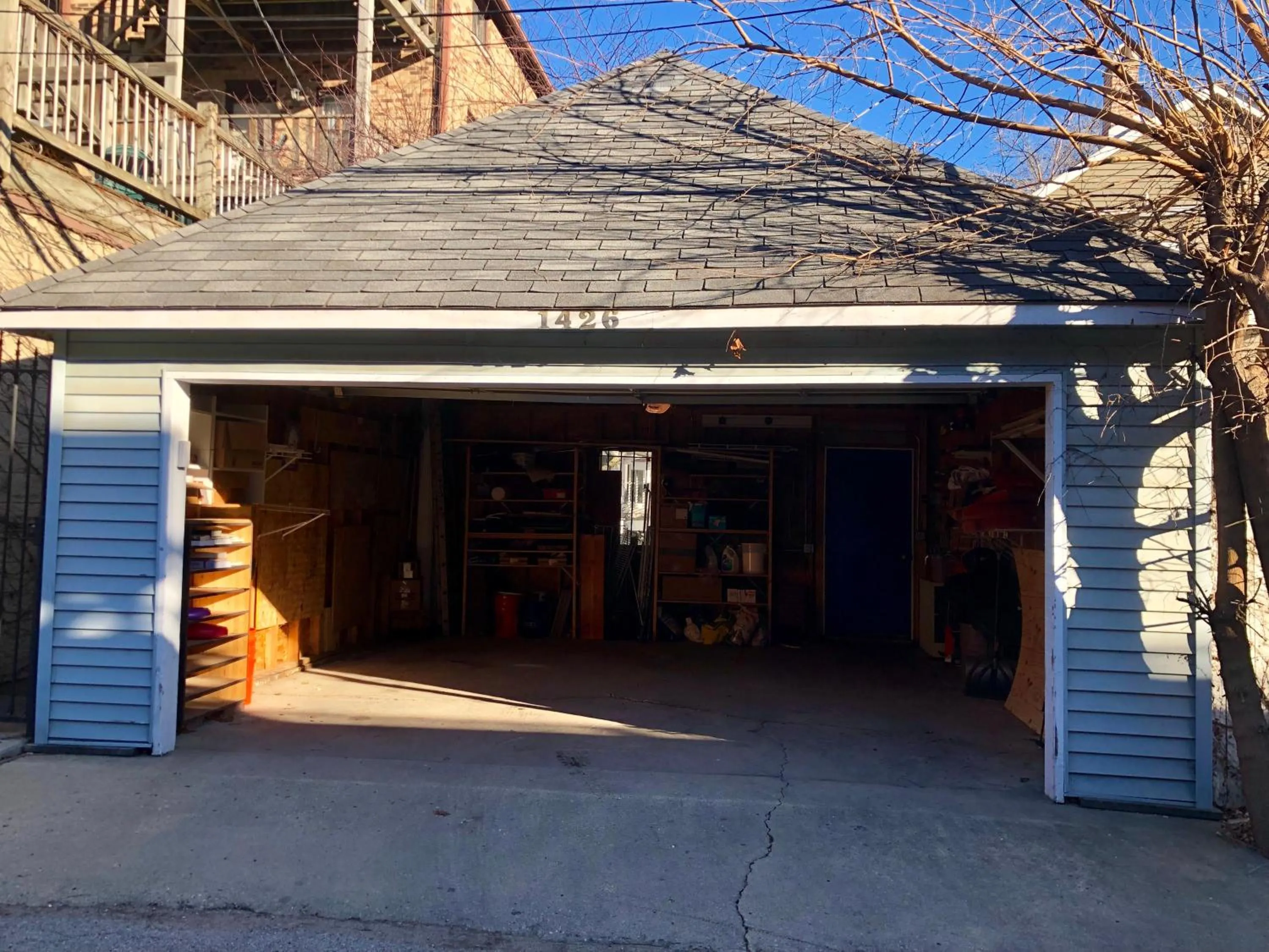 Property building in 5 Bedroom Huge House in Best Location Parking Fireplace Back Yard