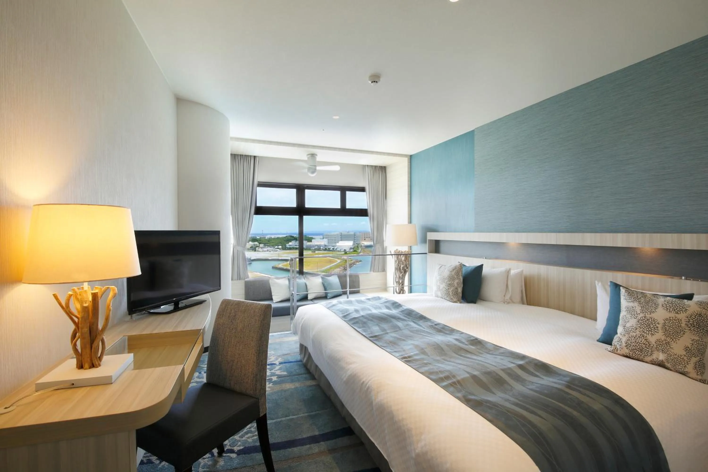 Bed in Loisir Hotel Naha