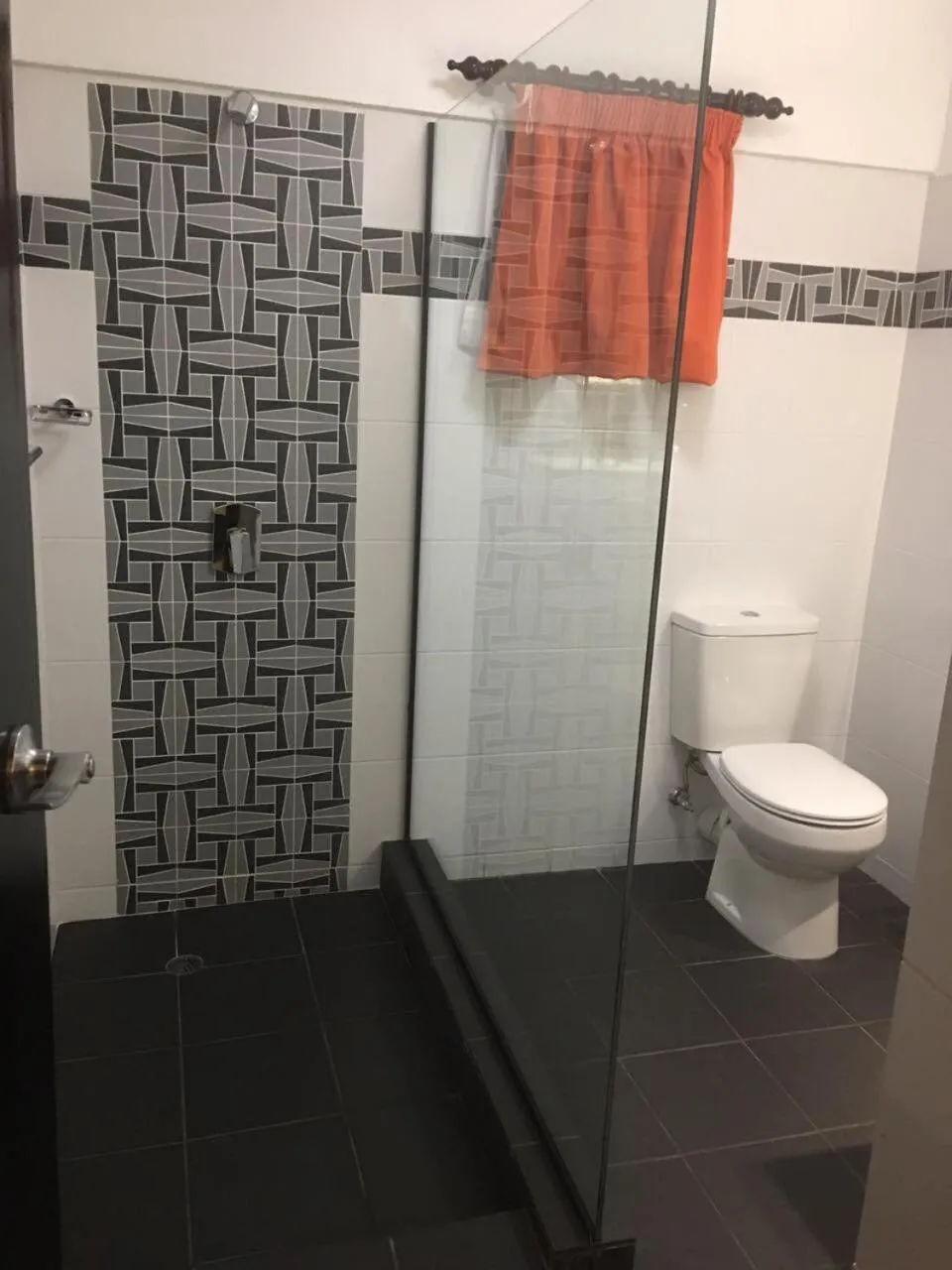 Bathroom in Suva Motor Inn