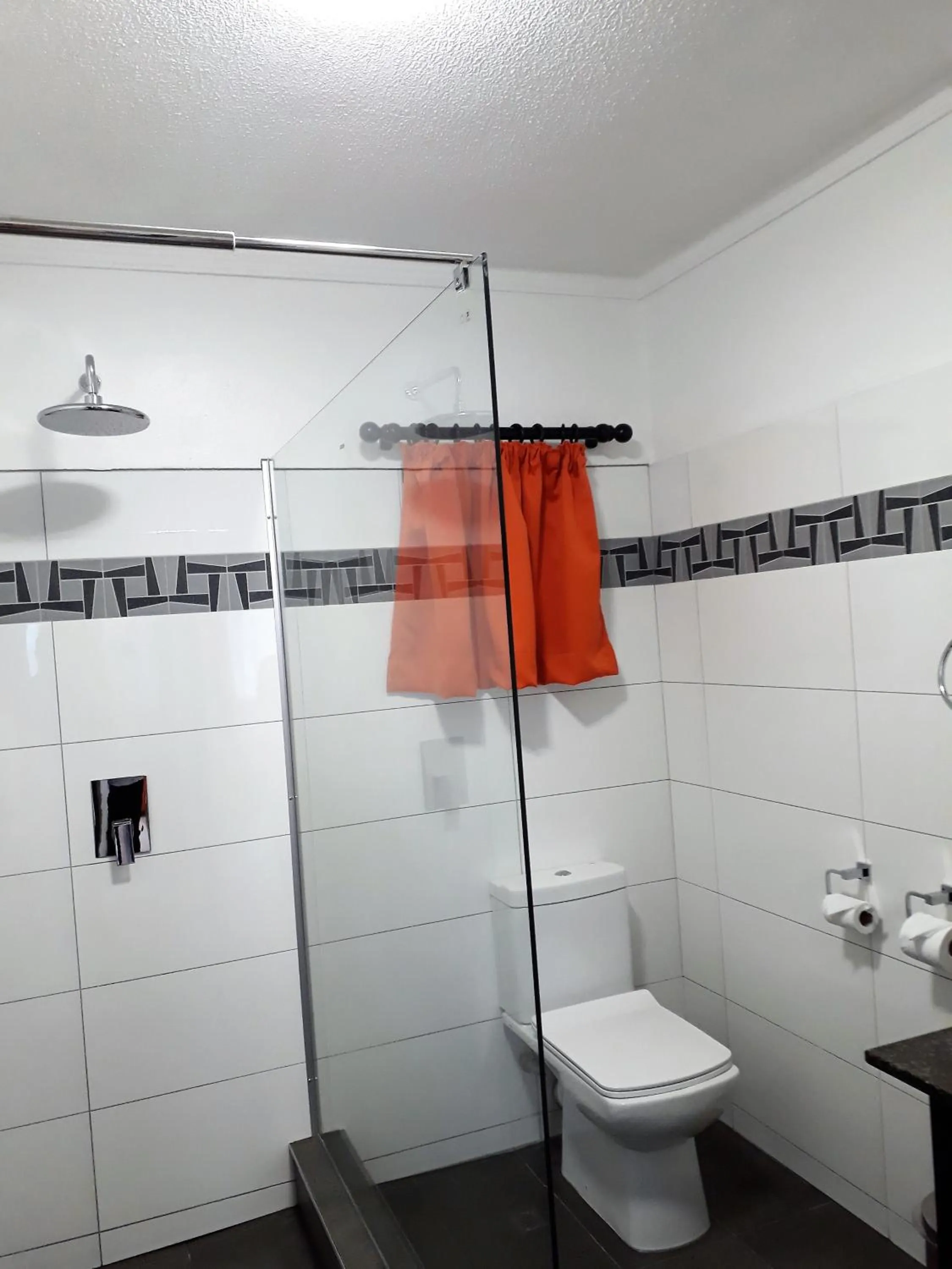 Shower in Suva Motor Inn