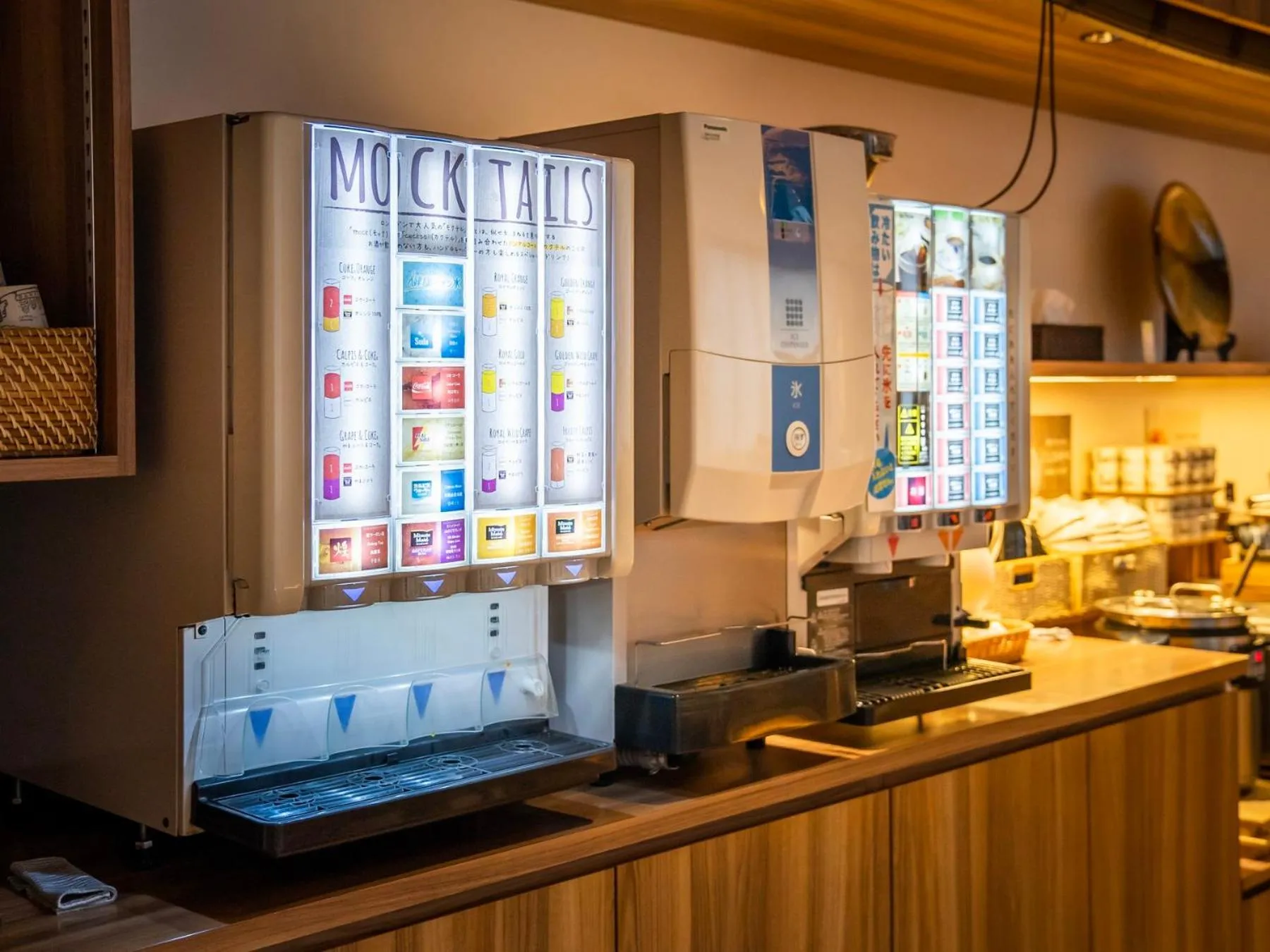 Breakfast in Super Hotel Kochi