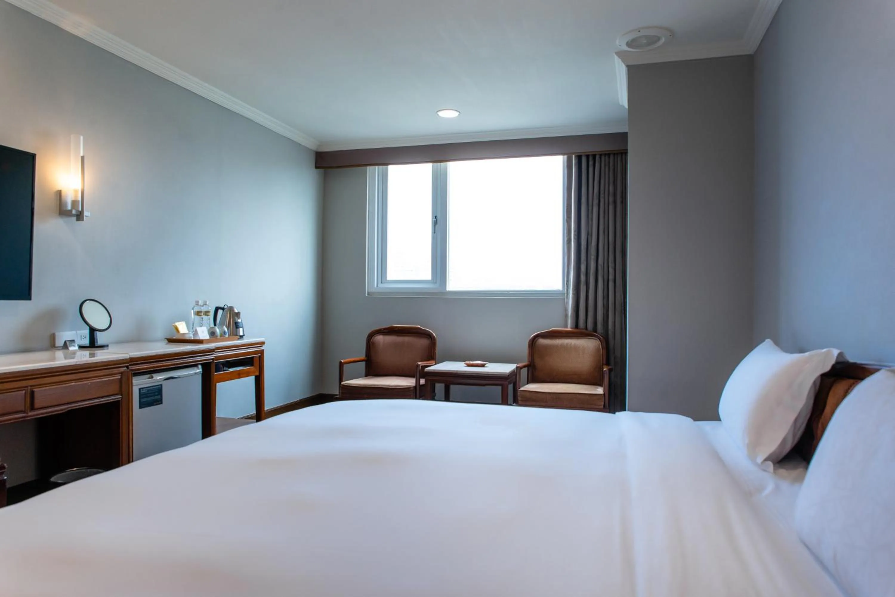 Bed in Chiayi King Hotel