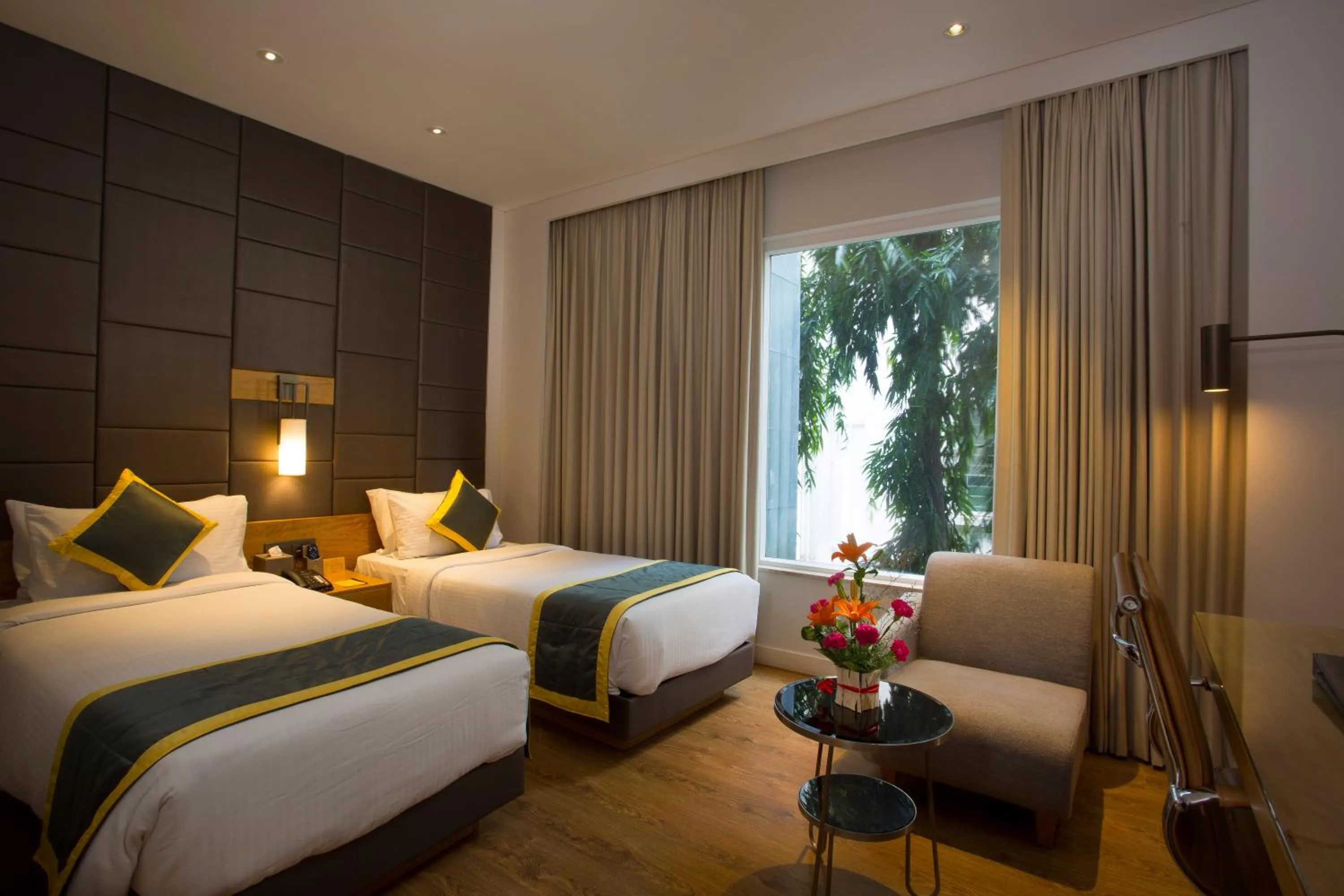 Photo of the whole room, Bed in Fountain Tree by TGI