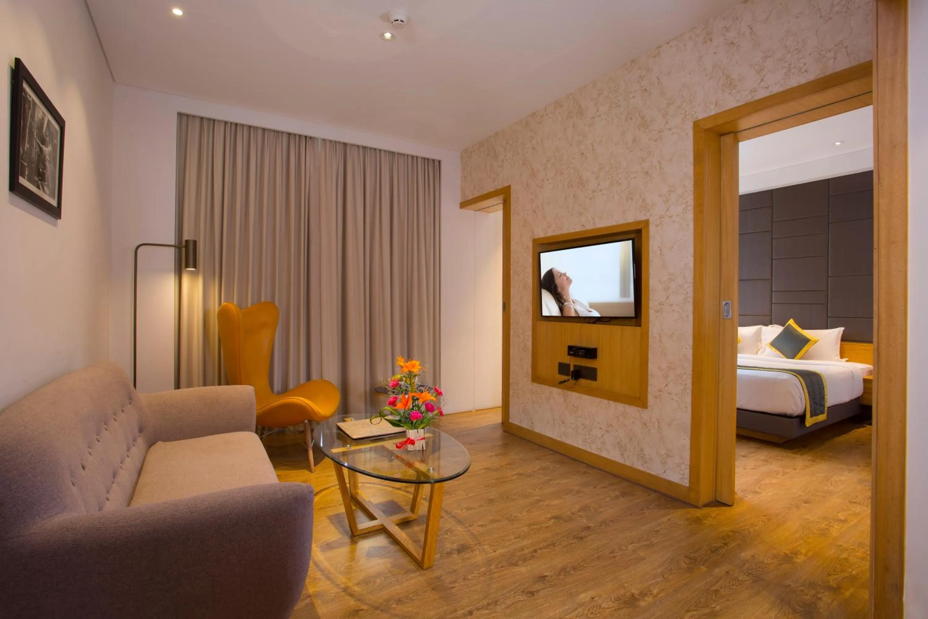 Living room, Bed in Fountain Tree by TGI