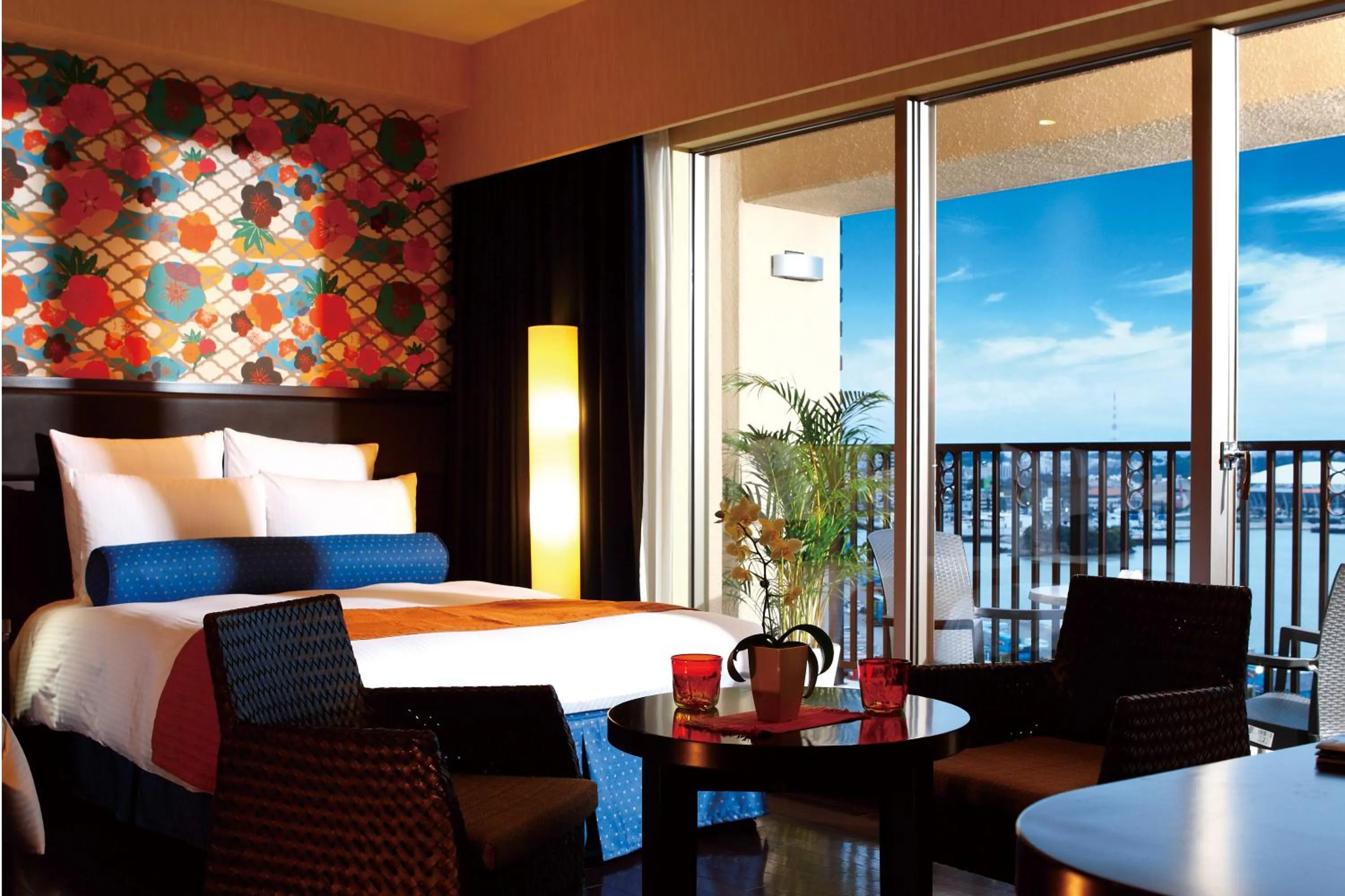 Bed in Loisir Spa Tower Naha