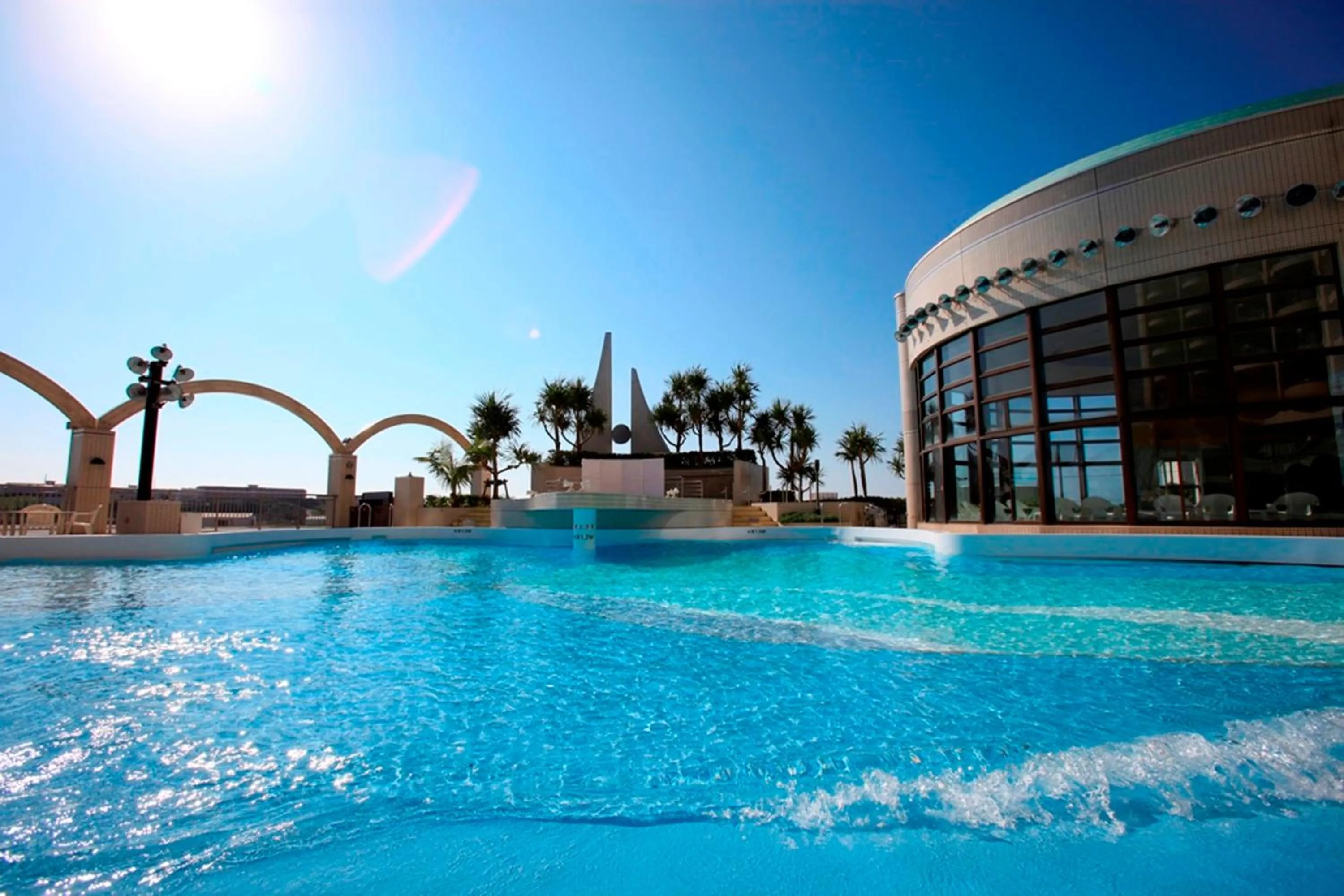 Swimming pool in Loisir Spa Tower Naha