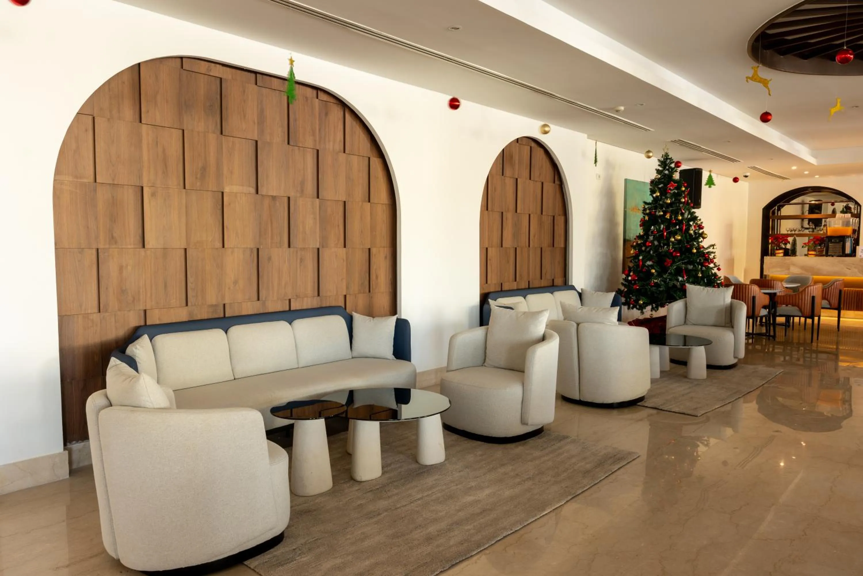 Palm Beach Resort Families and Couples only