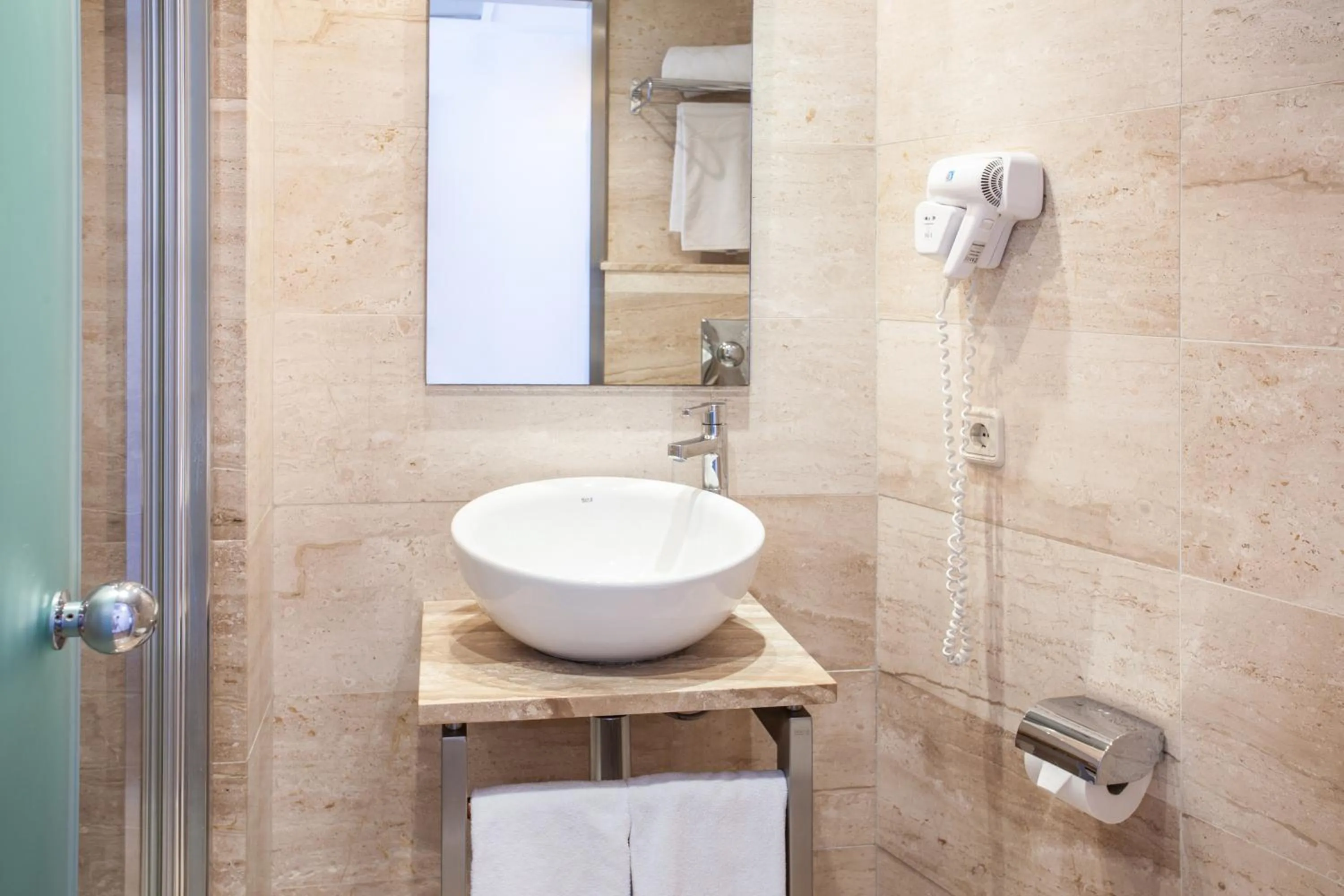 Bathroom in Grupotel Picafort Beach