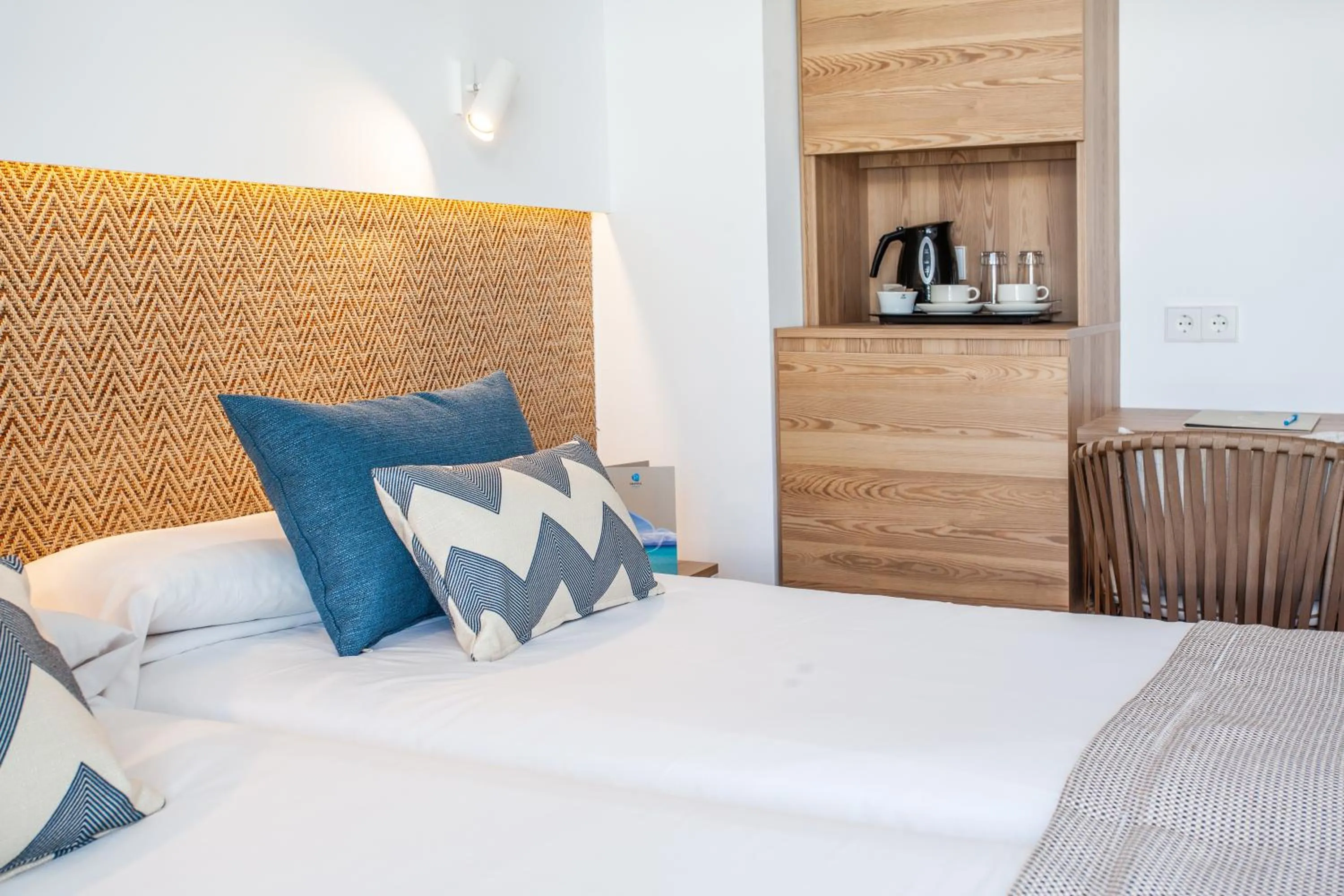 Bedroom, Bed in Grupotel Picafort Beach