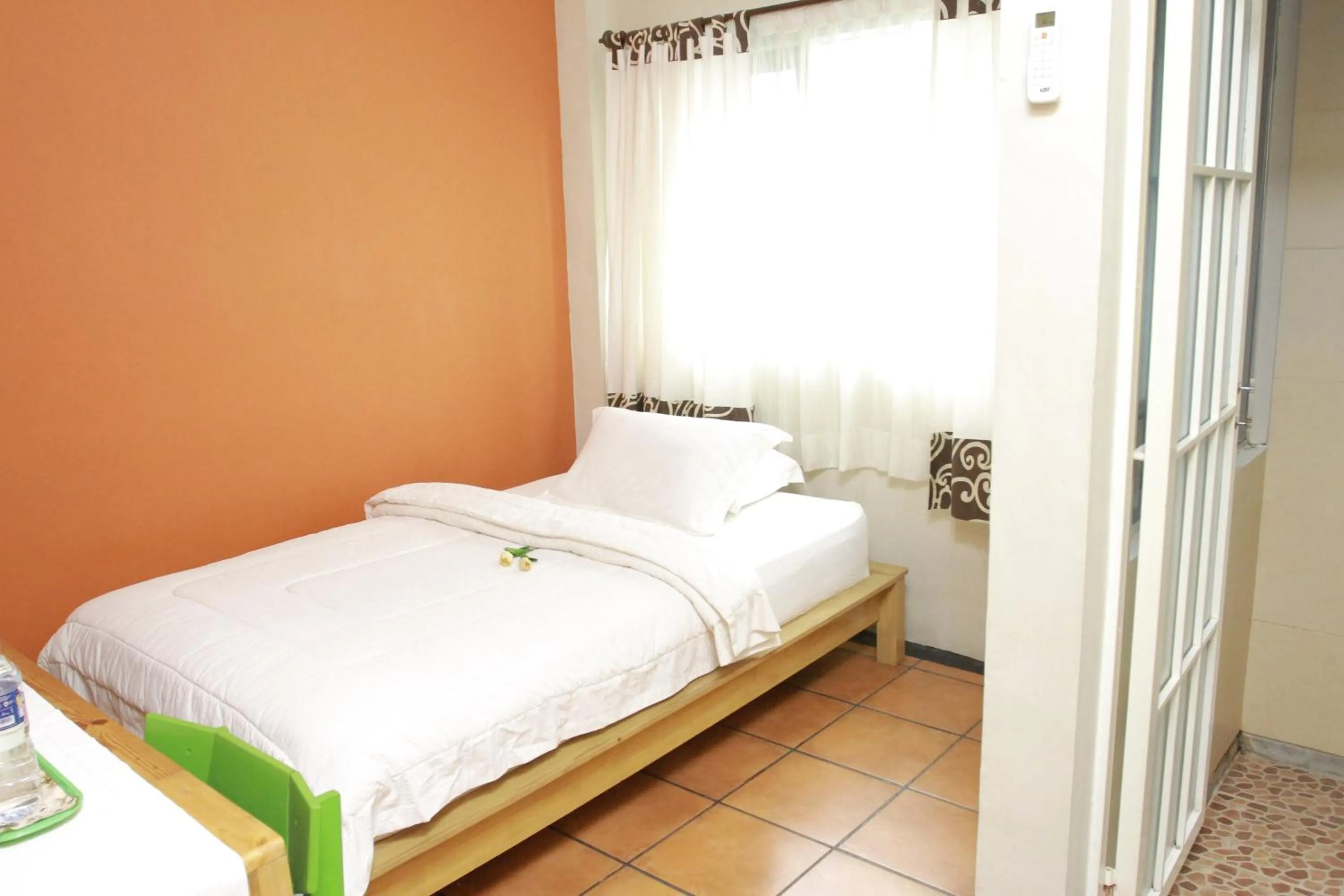 Bed in Roemah 28 Syariah