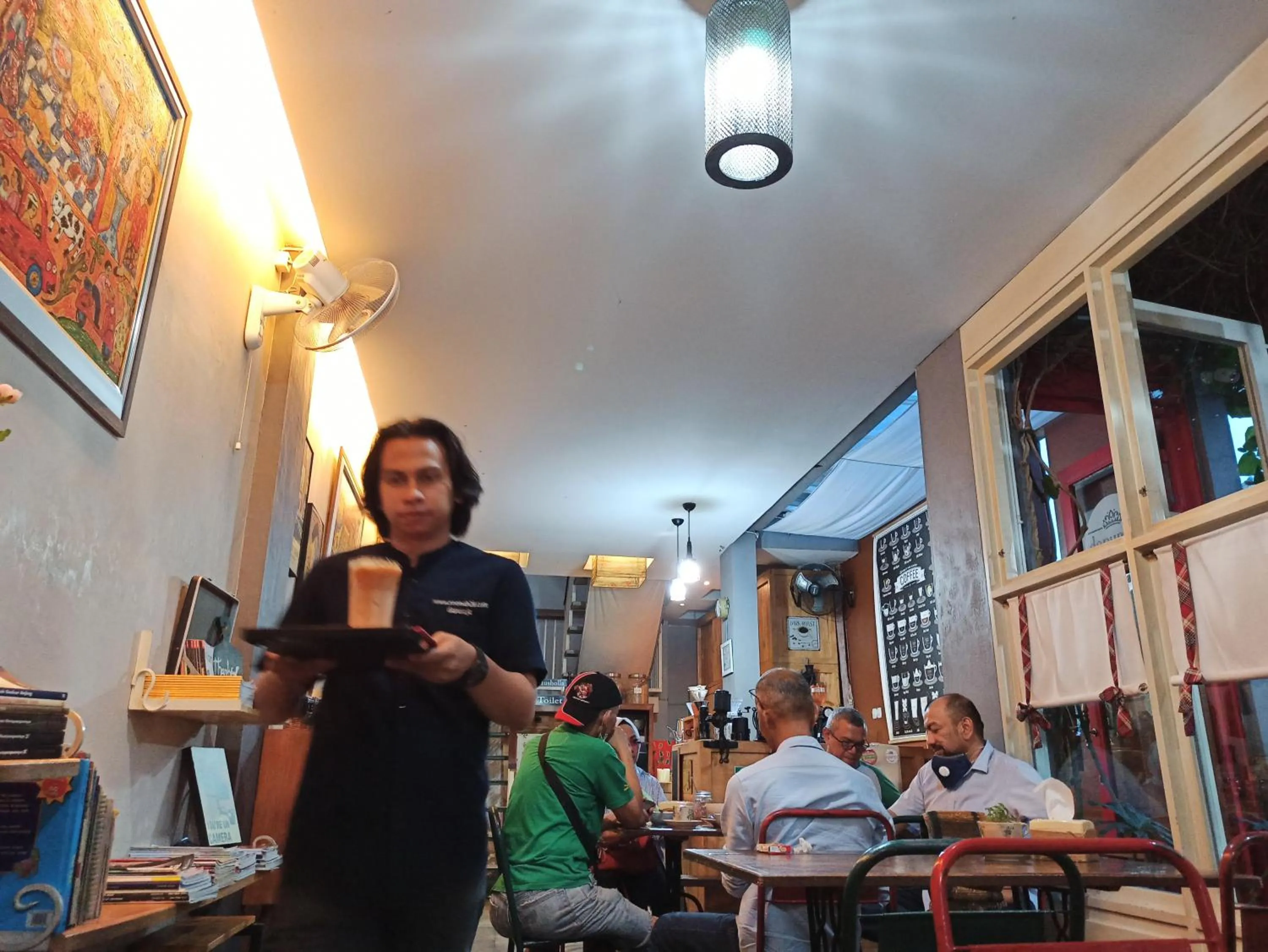 Restaurant/places to eat in Roemah 28 Syariah