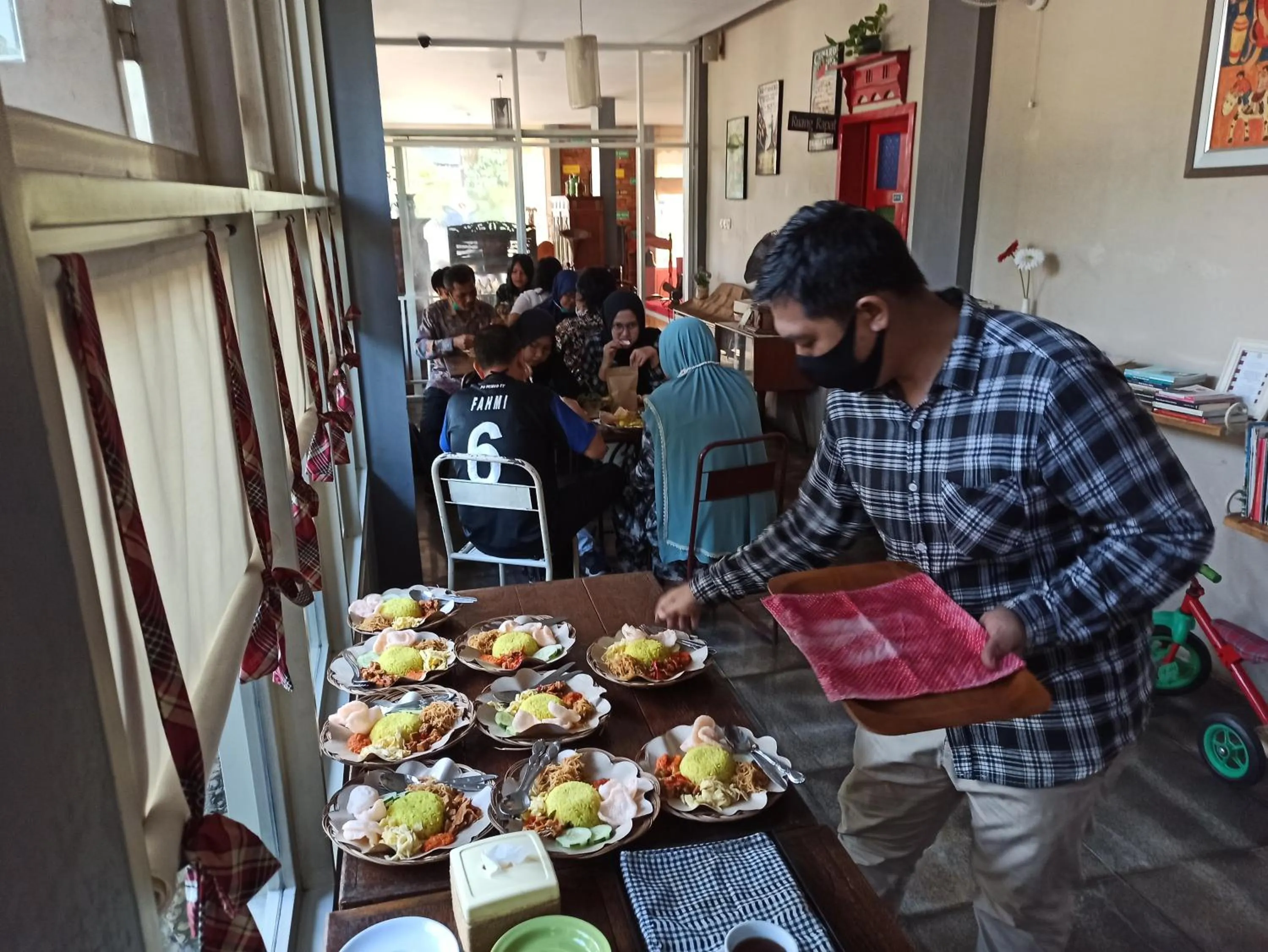 Restaurant/places to eat in Roemah 28 Syariah