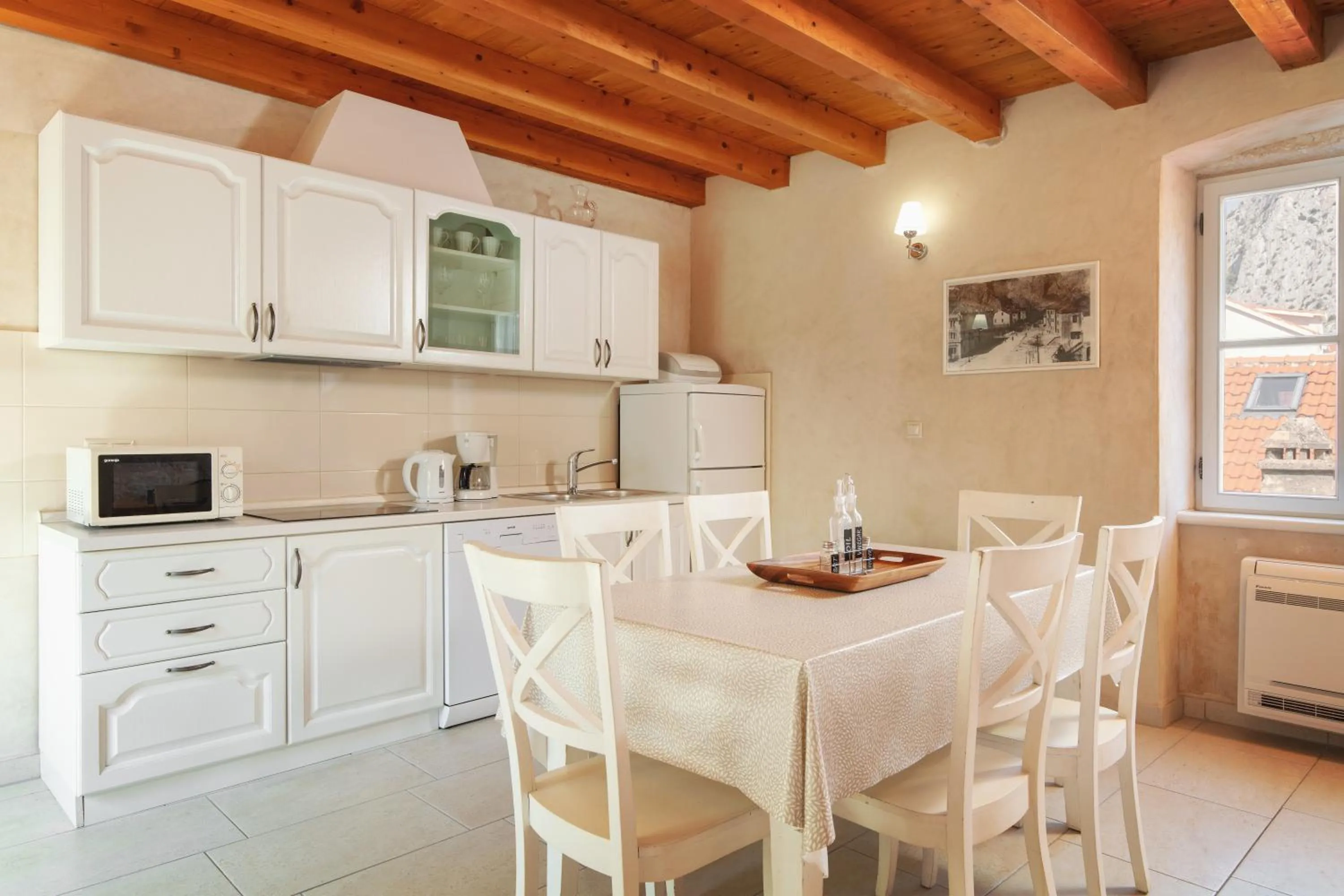 Kitchen or kitchenette in Villa Mama - Traditional Apartments in Omis, free parking