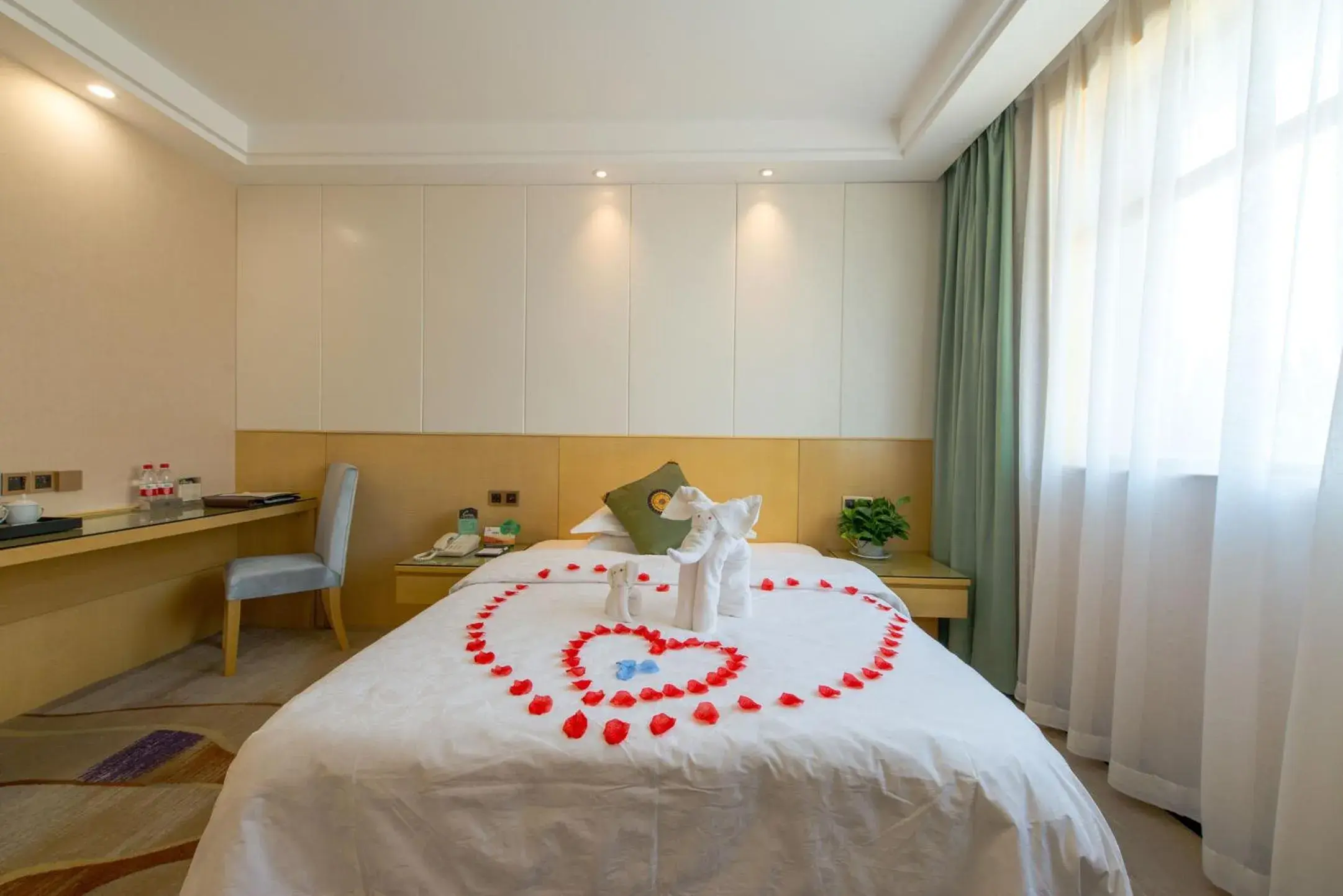 Double Room in Dunhuang Hotel Double Room in Dunhuang Hotel