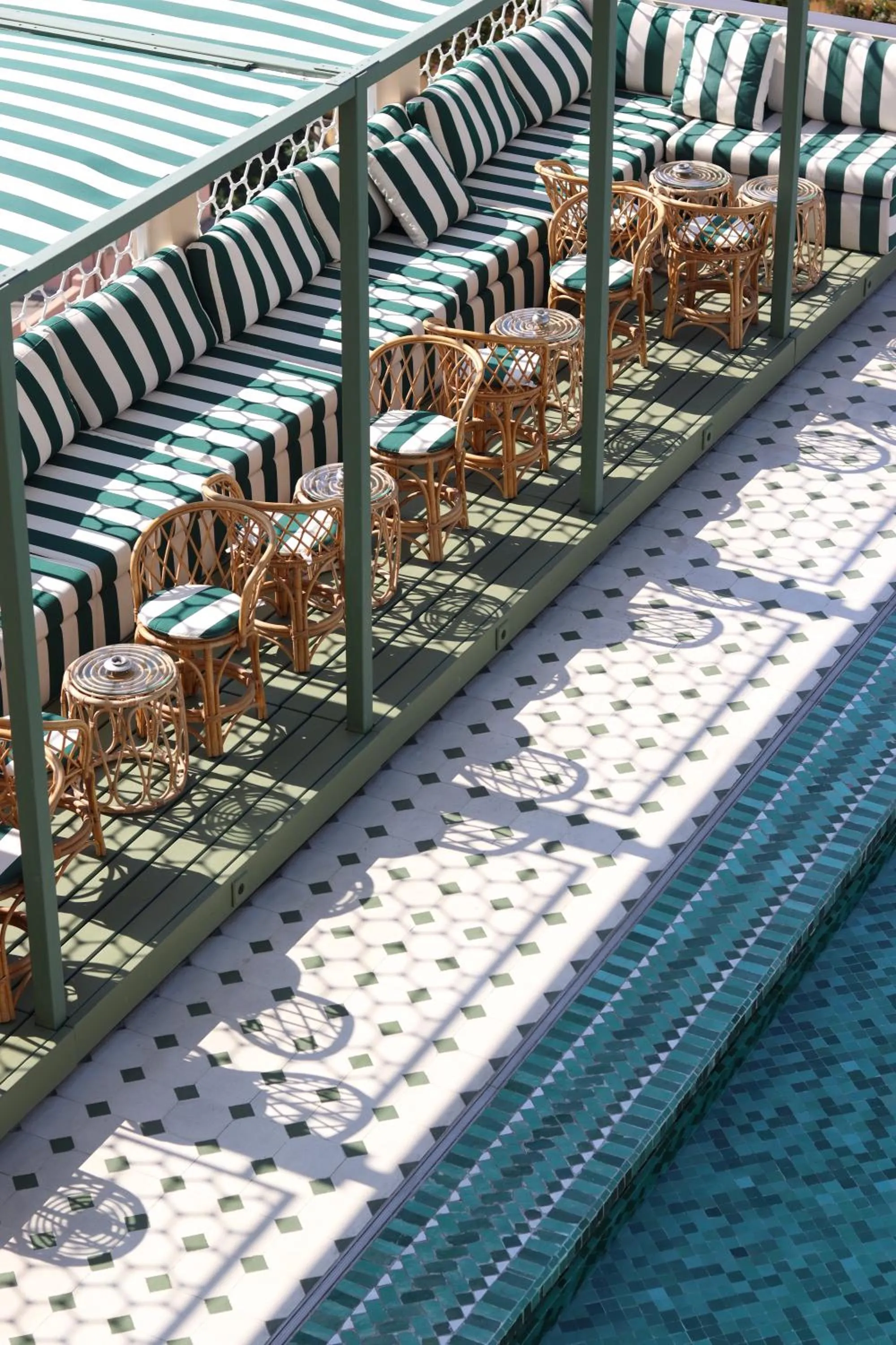 Restaurant/places to eat in Albergo Hotel