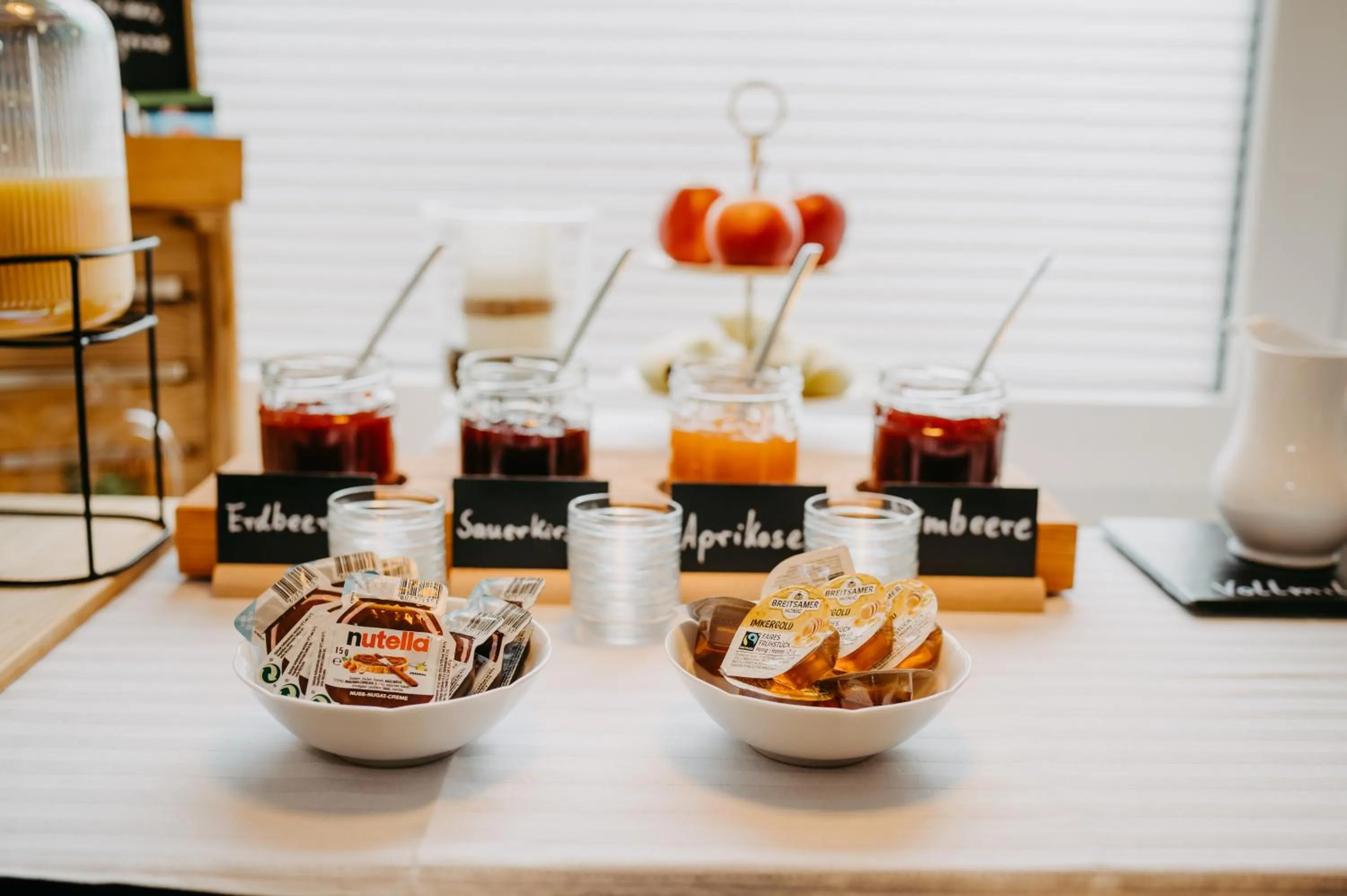 Breakfast in Hotel Garni "Villa am Schaalsee"