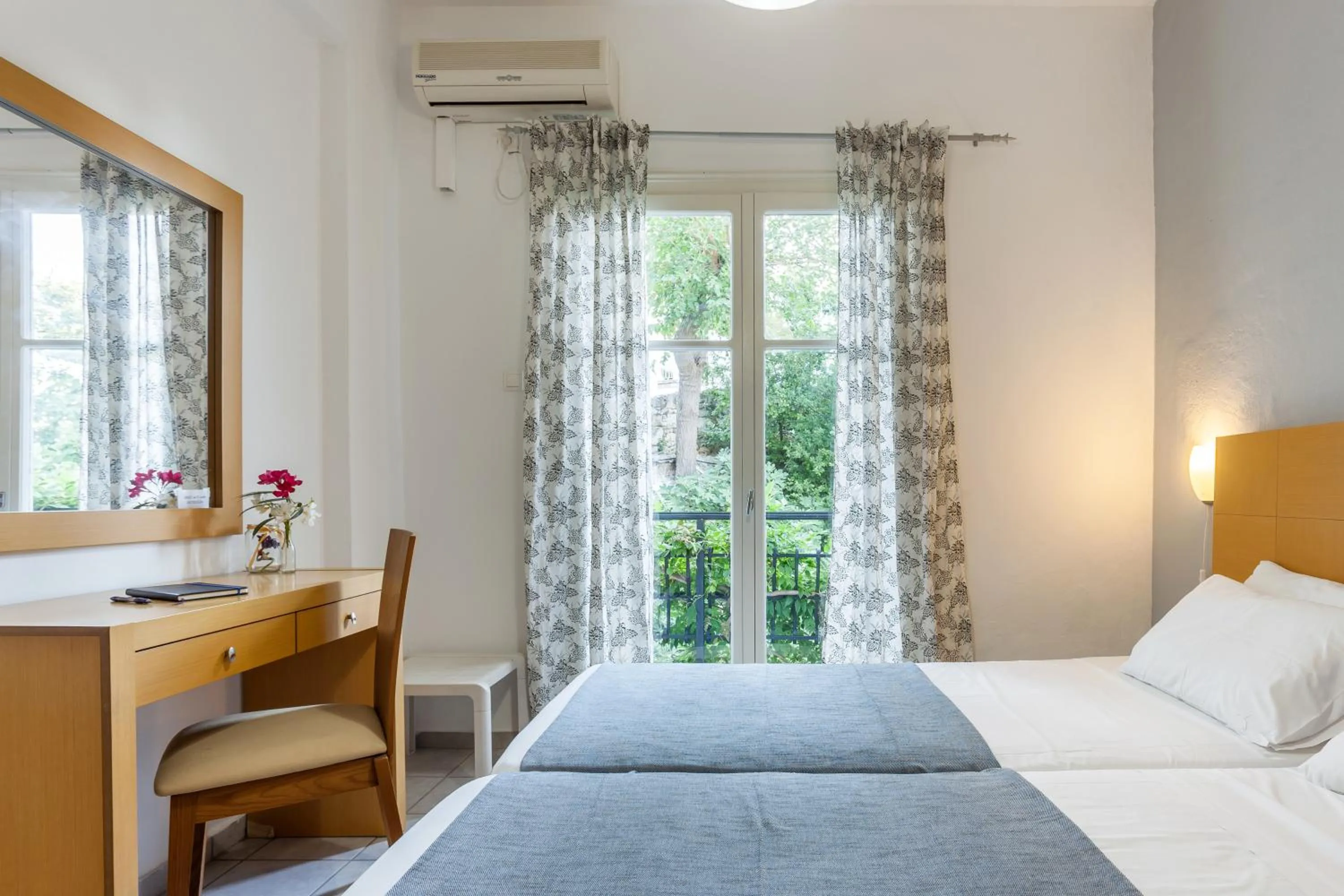 Bedroom, Bed in Argo Pension