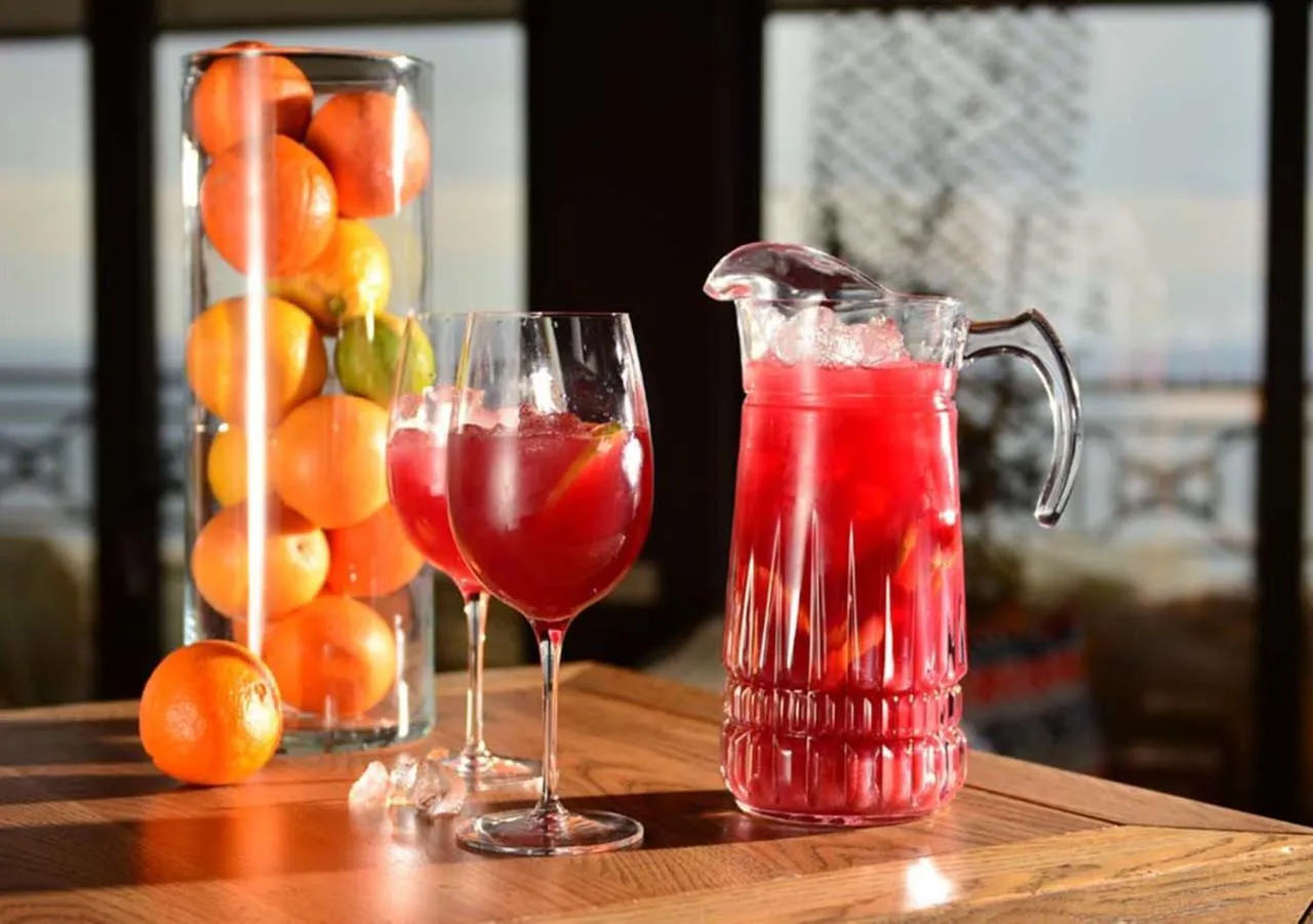 Drinks in Club Residence at BlackSeaRama Golf