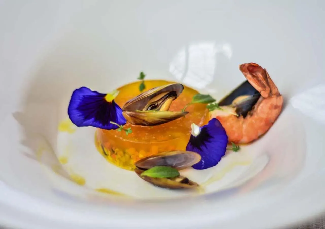 Food and drinks in Club Residence at BlackSeaRama Golf