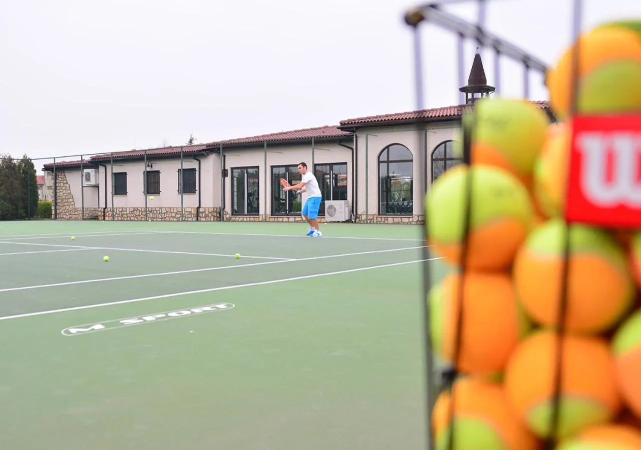 Tennis court in Club Residence at BlackSeaRama Golf