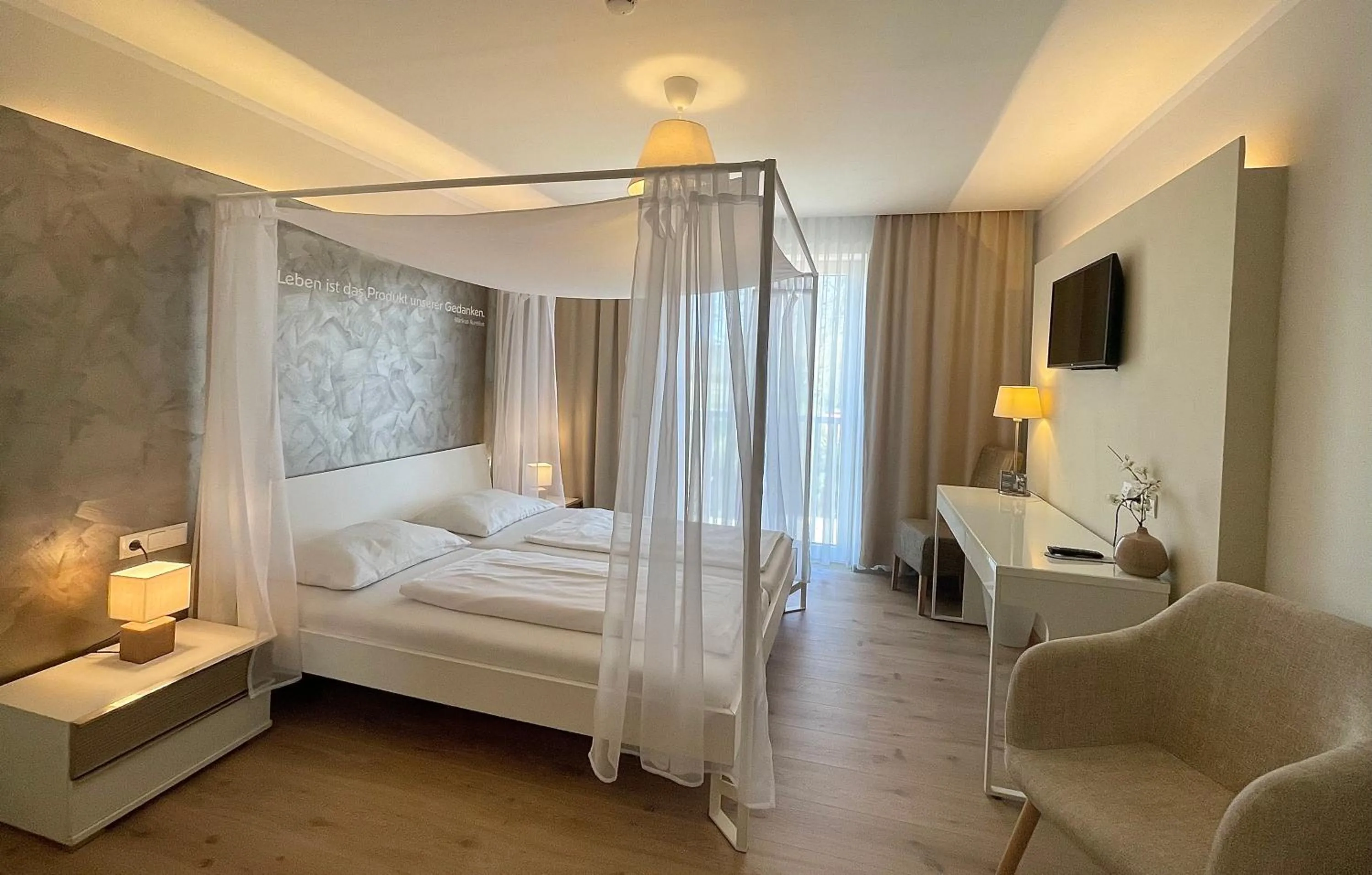 Photo of the whole room, Bed in Hotel Restaurant FIDI