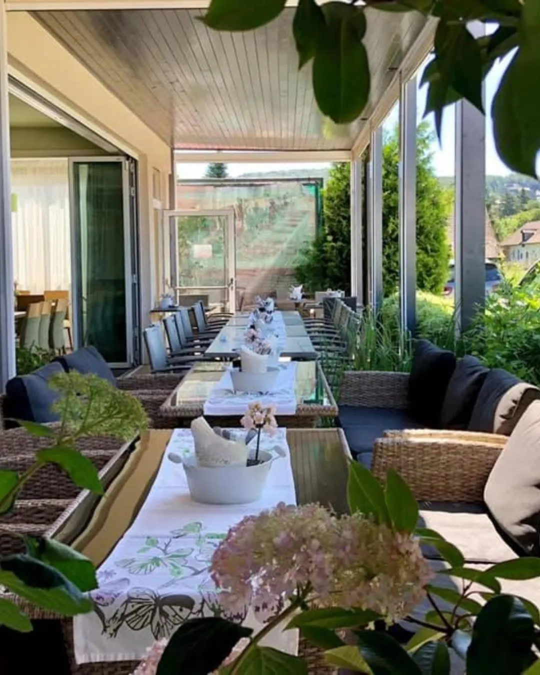 Property building in Hotel Restaurant FIDI