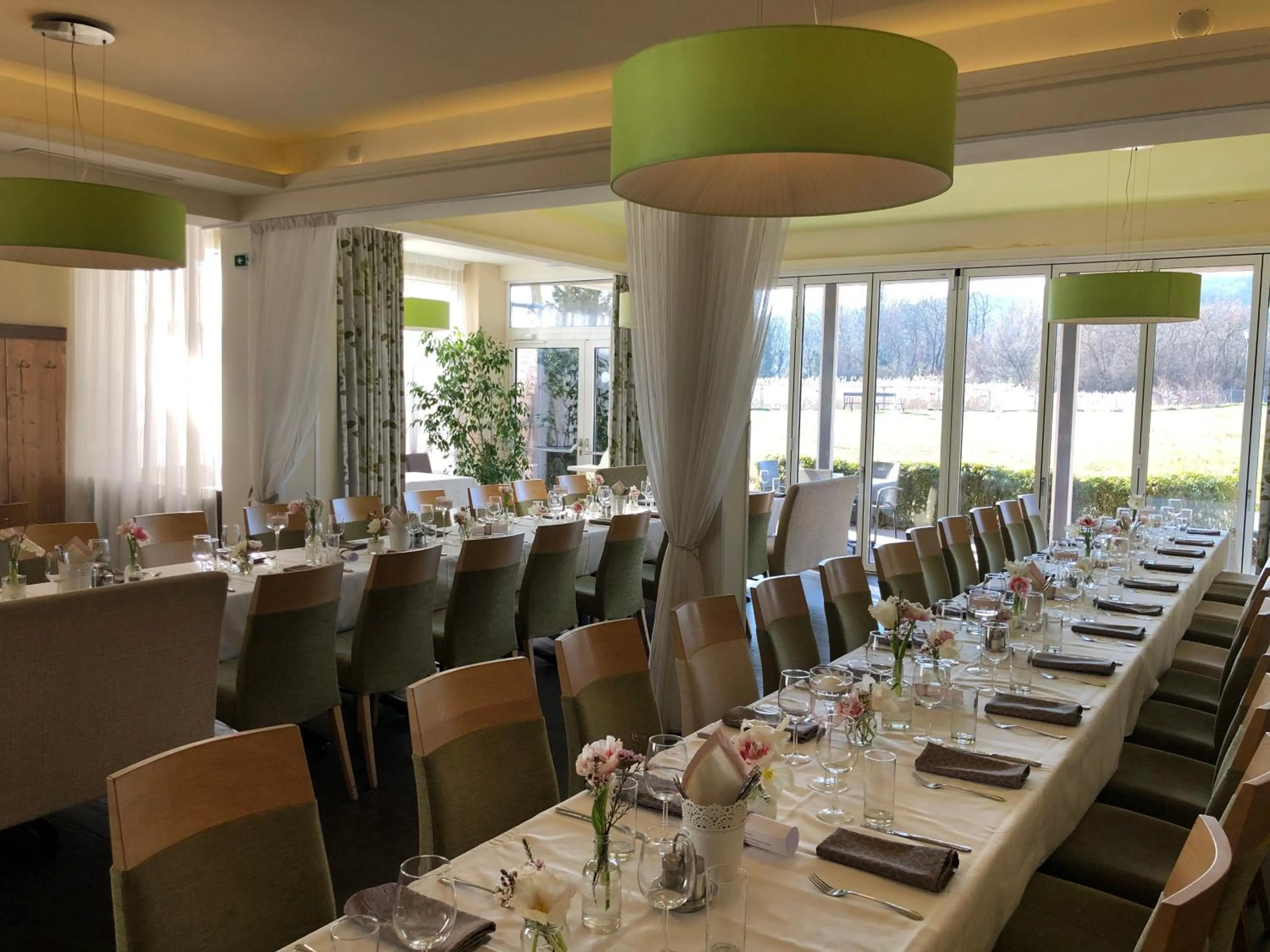 Banquet/Function facilities in Hotel Restaurant FIDI