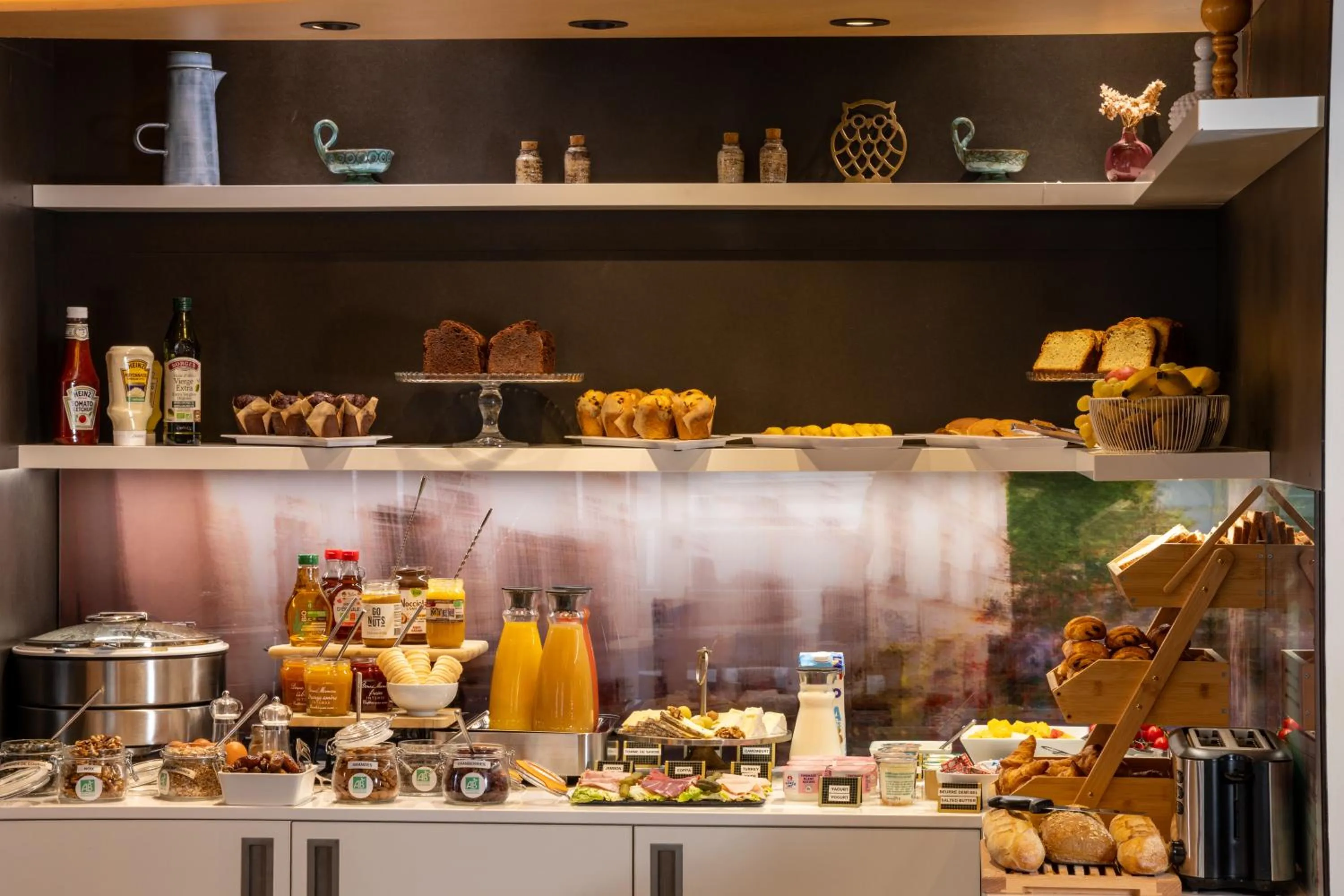 Kitchen or kitchenette in Urban Bivouac Hotel