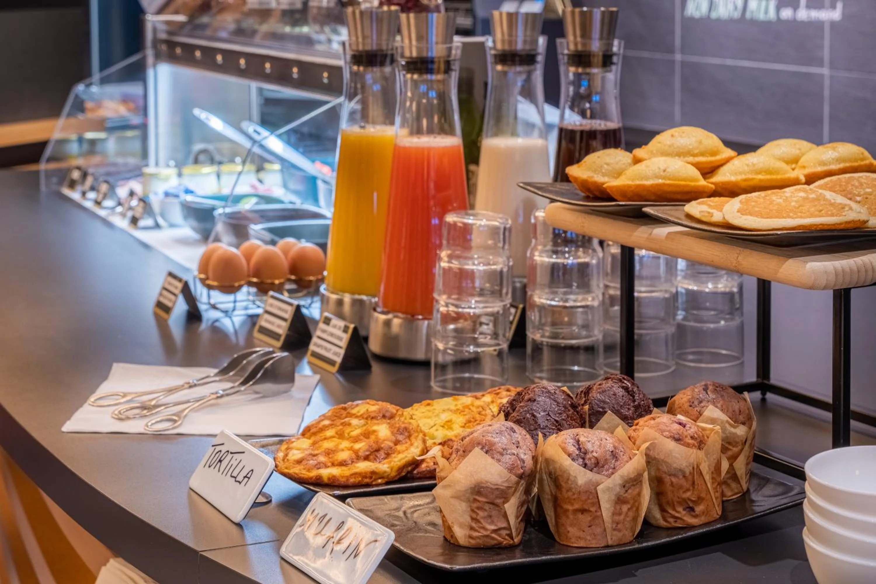 Breakfast in Urban Bivouac Hotel