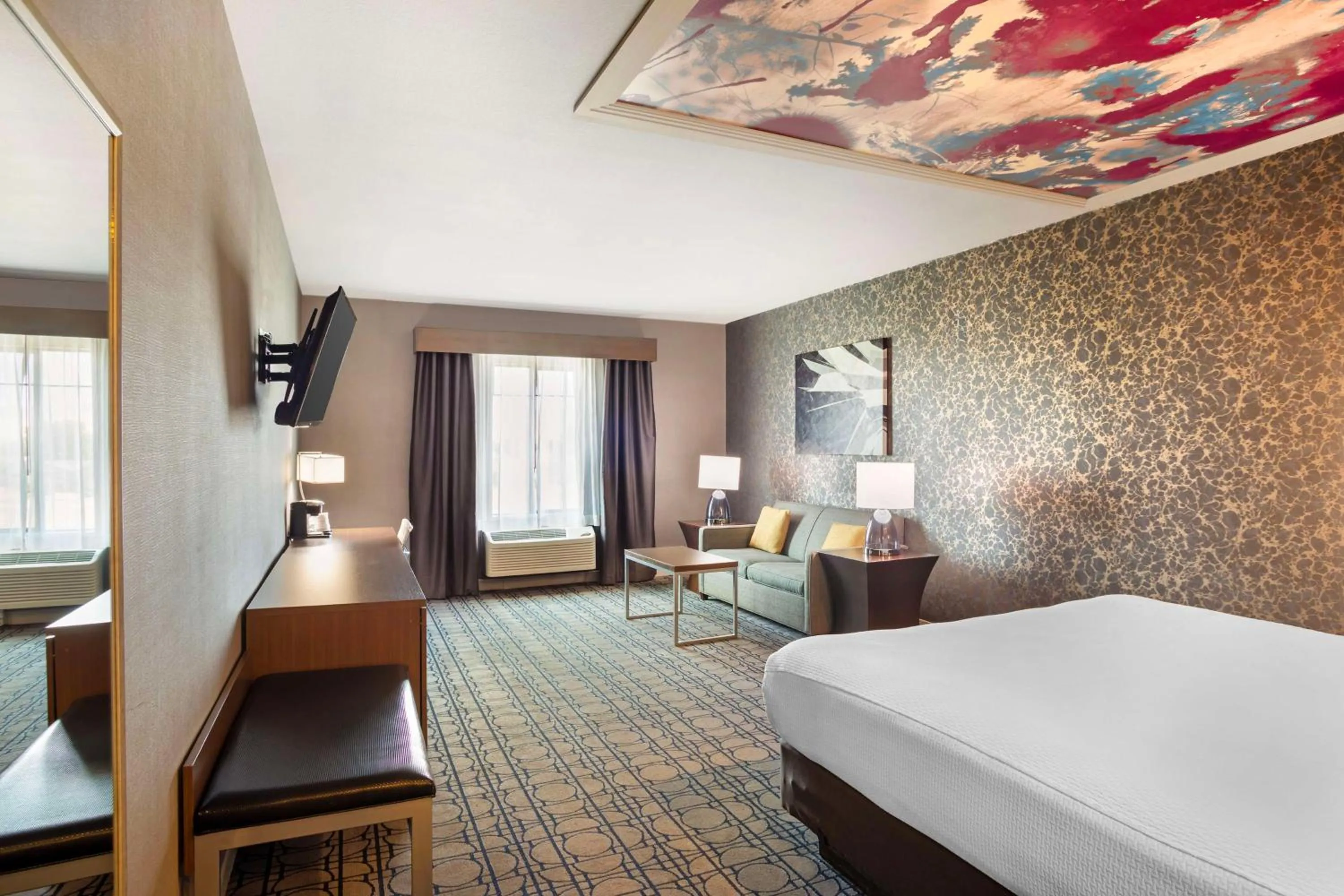 Bedroom, Bed in Best Western Plus Coalinga Inn