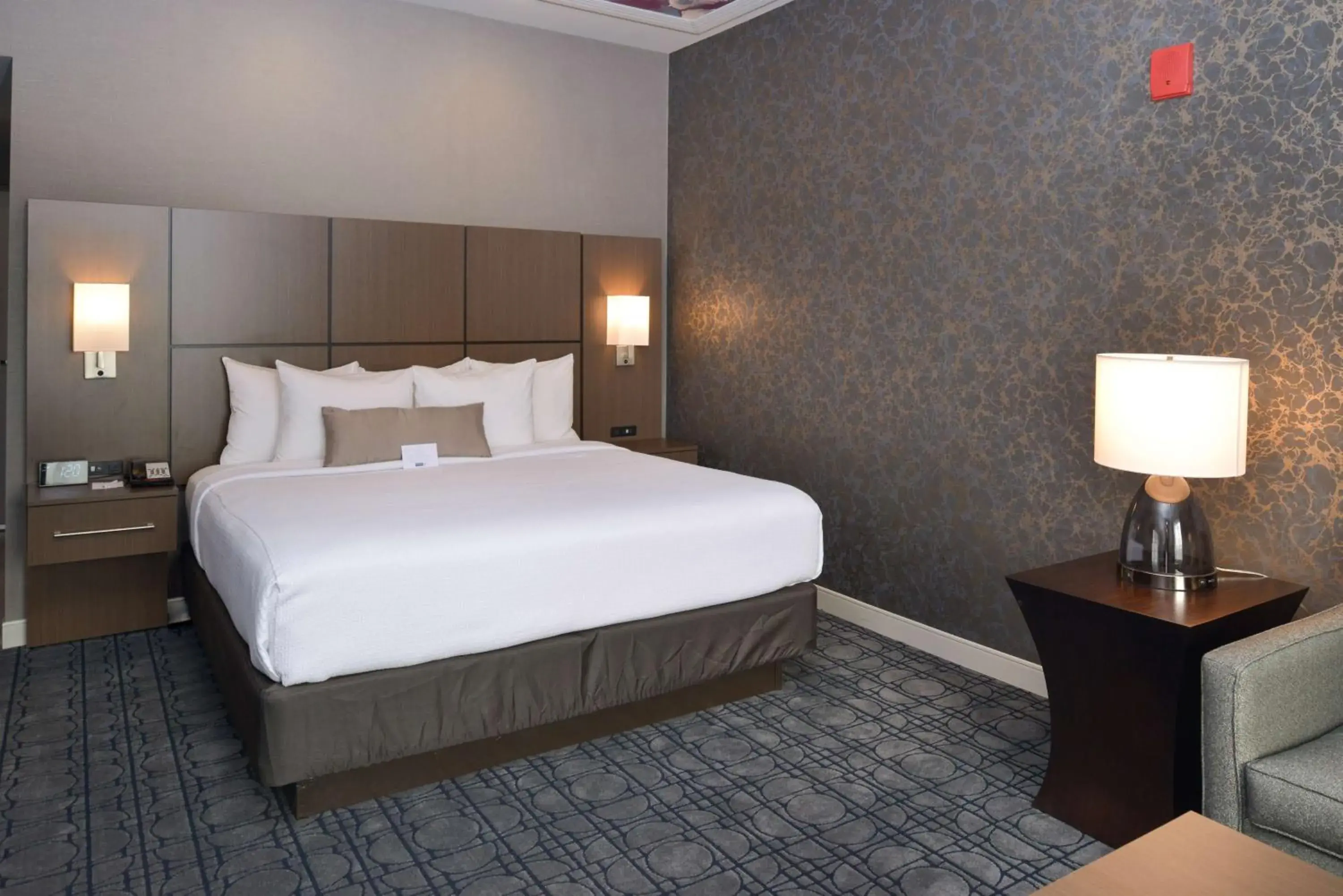 One Bedroom King Suite with Sofa Bed - Non-Smoking in Best Western Plus Coalinga Inn One Bedroom King Suite with Sofa Bed - Non-Smoking in Best Western Plus Coalinga Inn