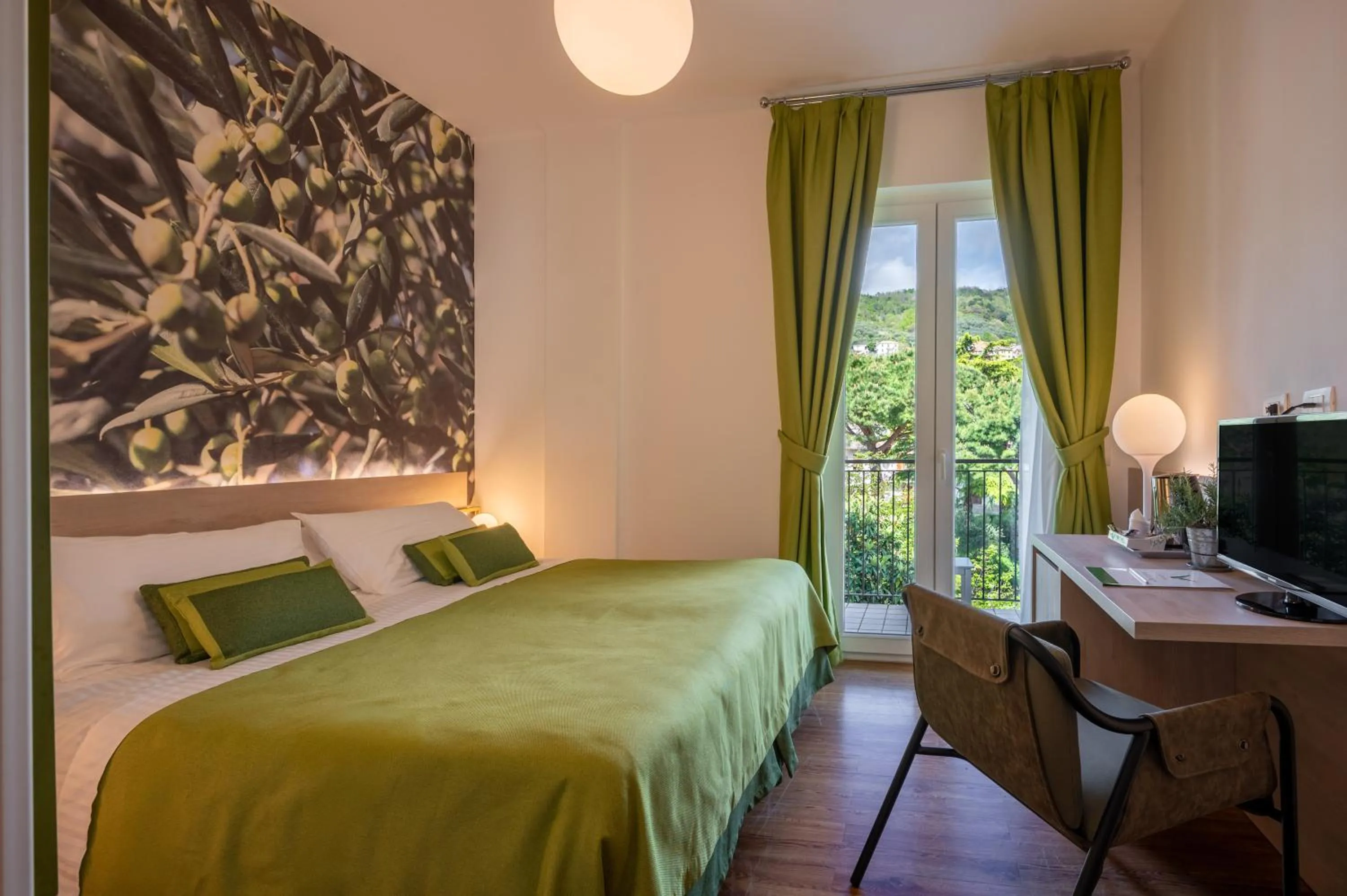 Bedroom in Hotel La Vigna