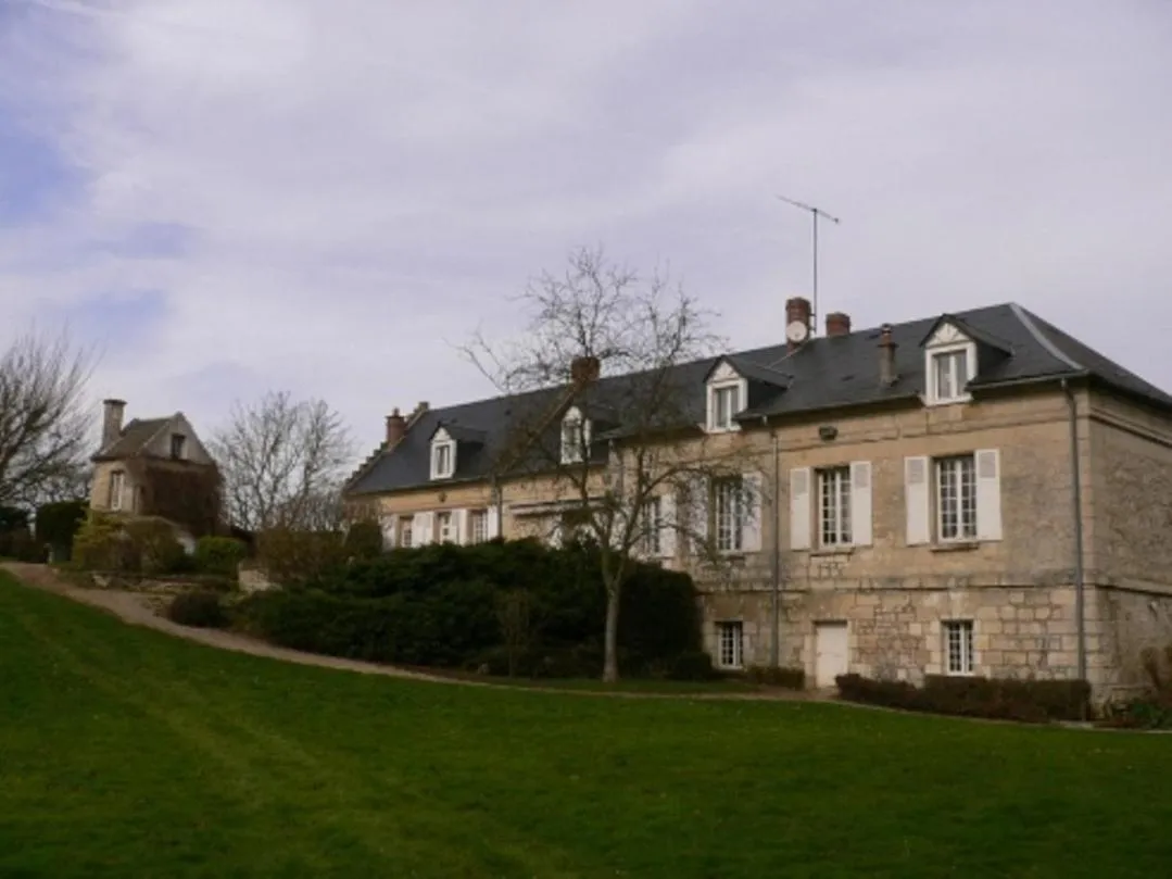 Property building in Le Moulin De Laval