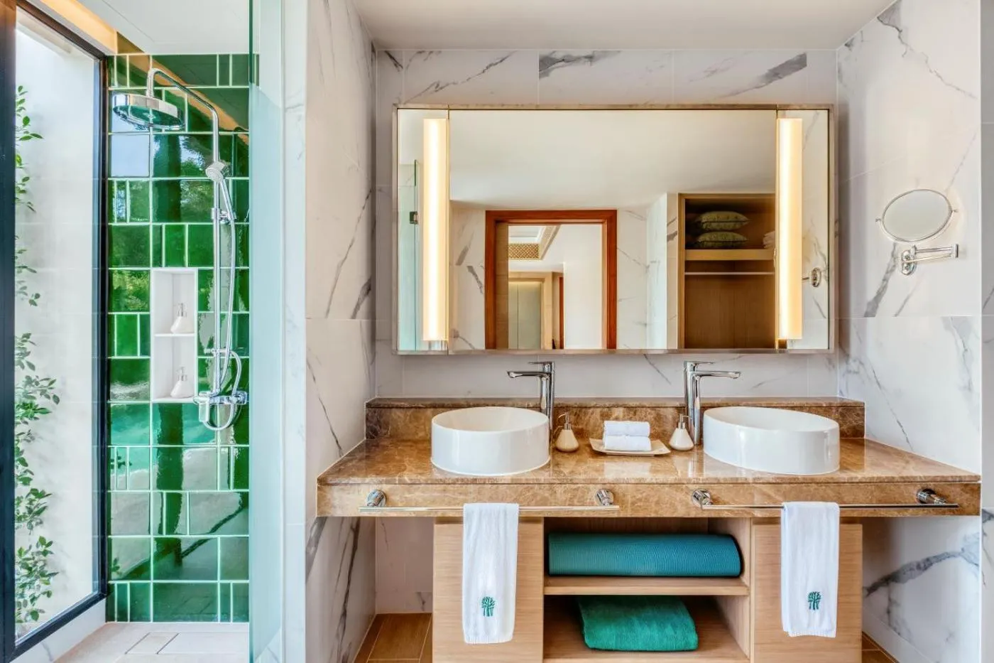 Shower in Banyan Tree Phuket