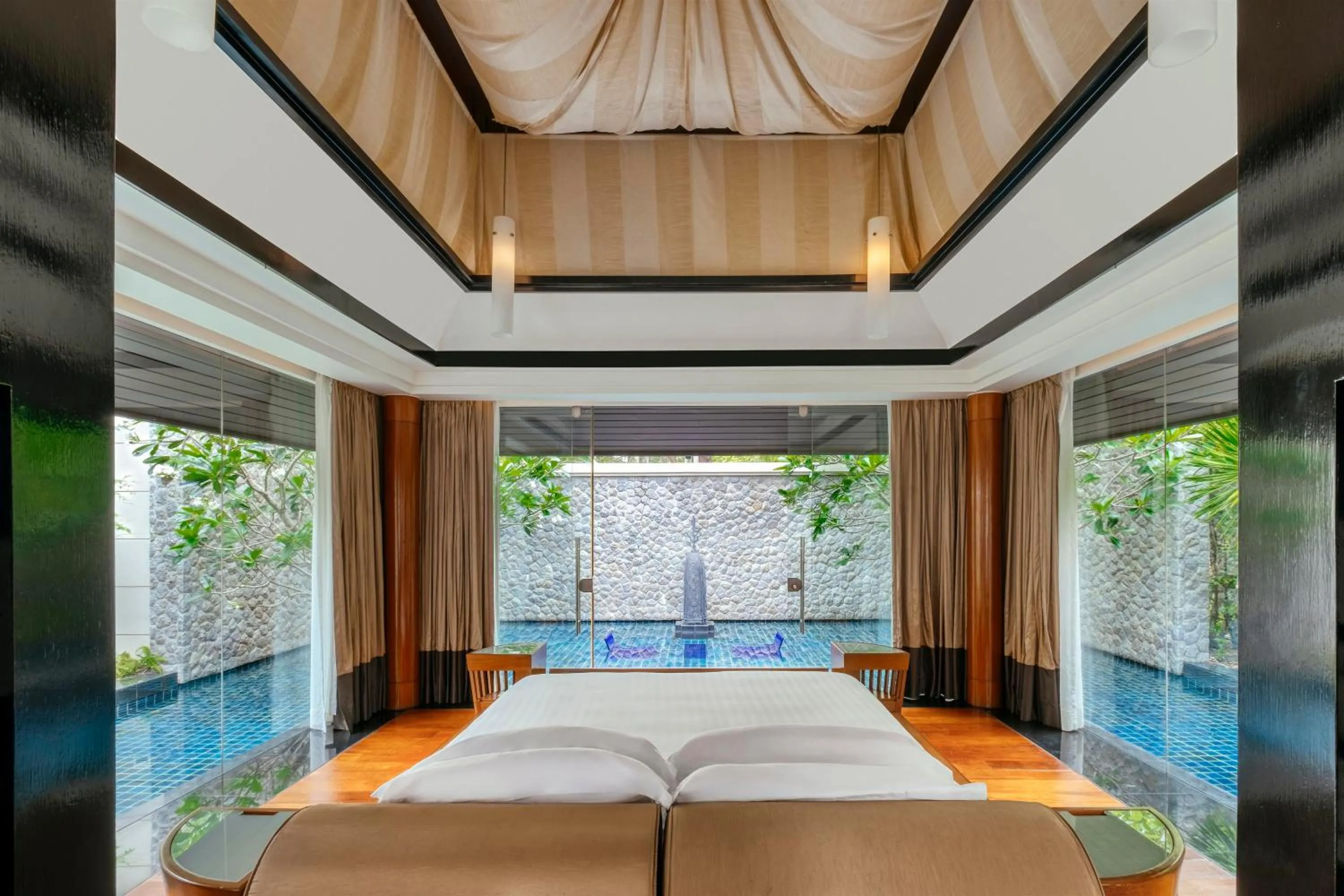 Bedroom, Bed in Banyan Tree Phuket