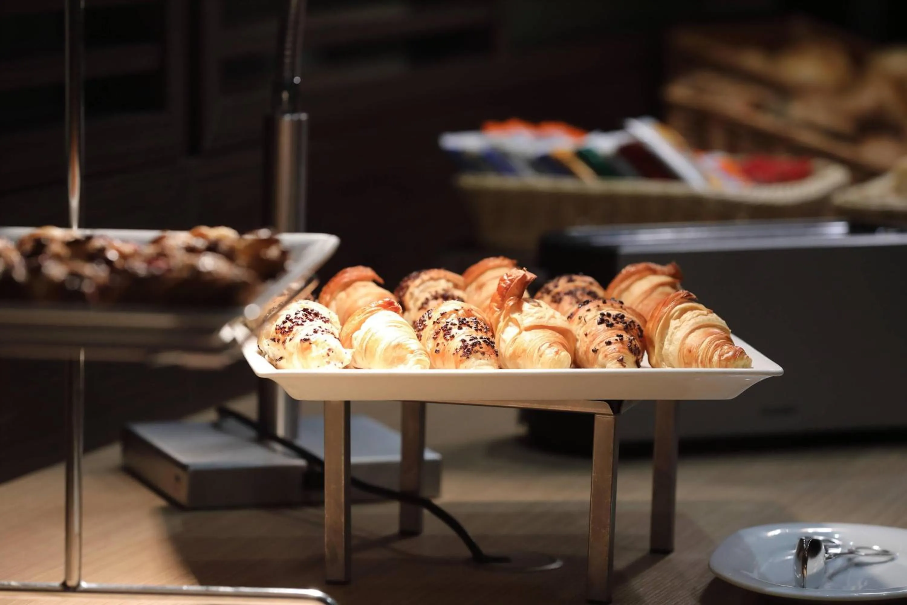 Breakfast in Courtyard by Marriott Wiesbaden-Nordenstadt