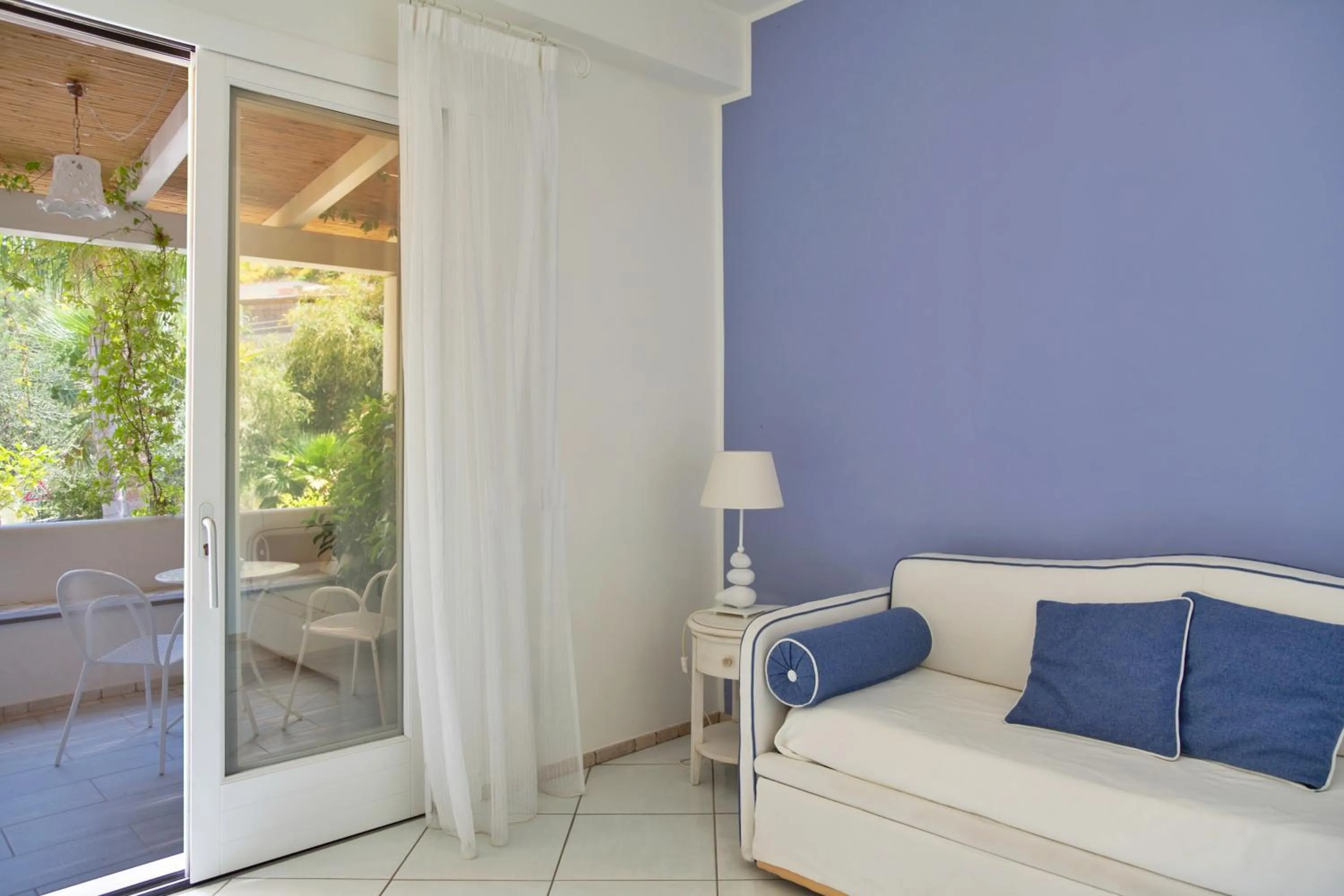 Bedroom in Hotel Mea - Aeolian Charme