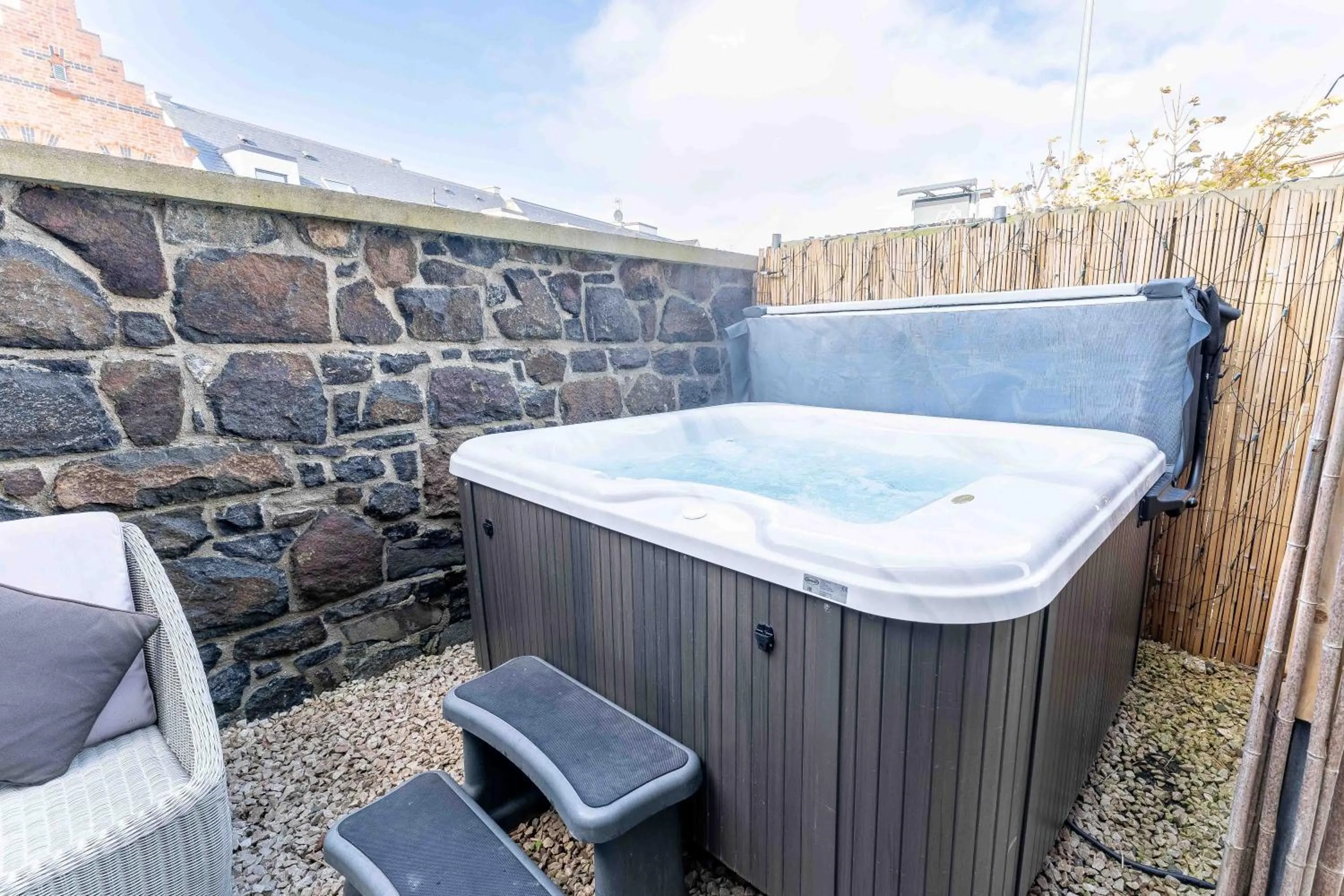 Antrim House Guest Rooms & Suites