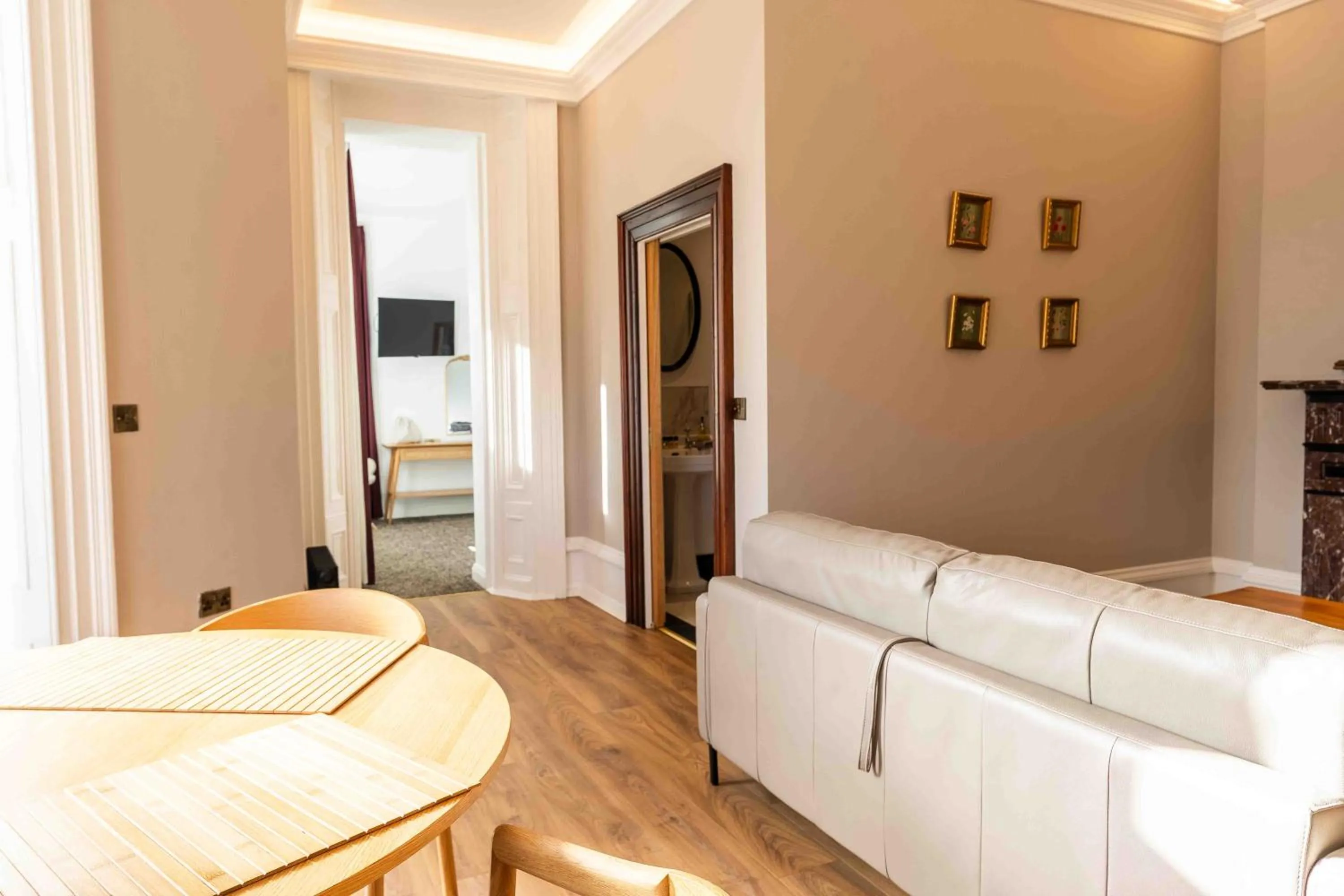 Antrim House Guest Rooms & Suites