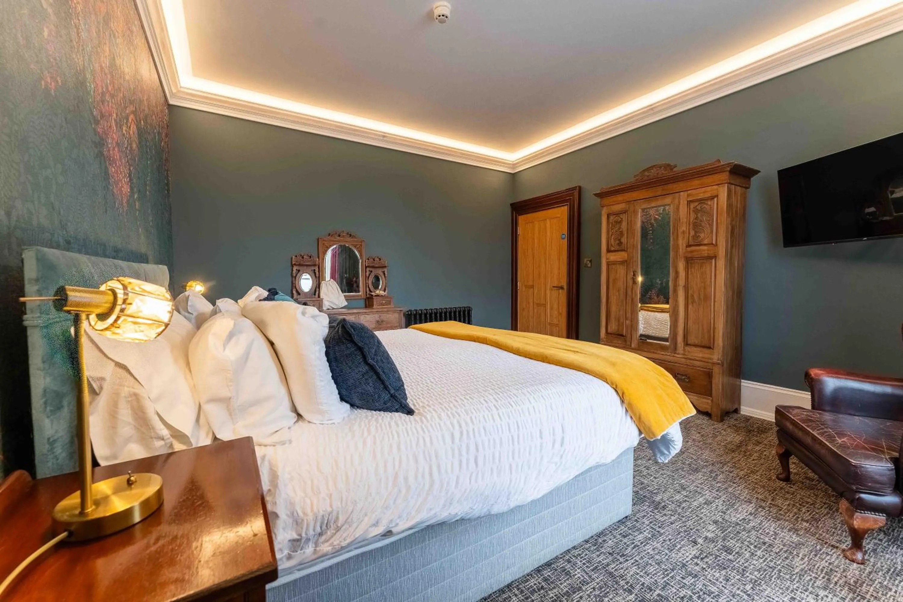 Bed in Antrim House Guest Rooms & Suites