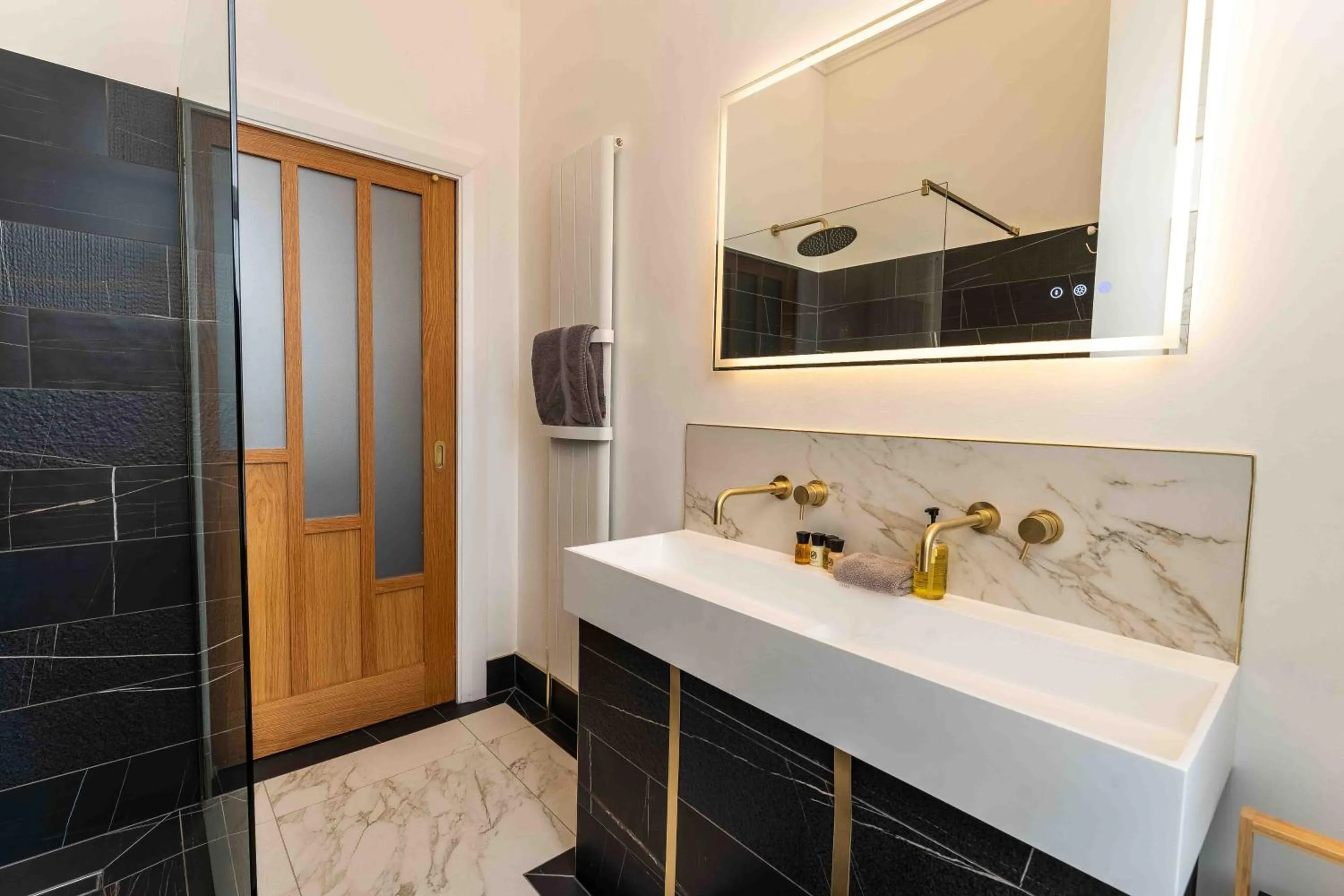 Antrim House Guest Rooms & Suites