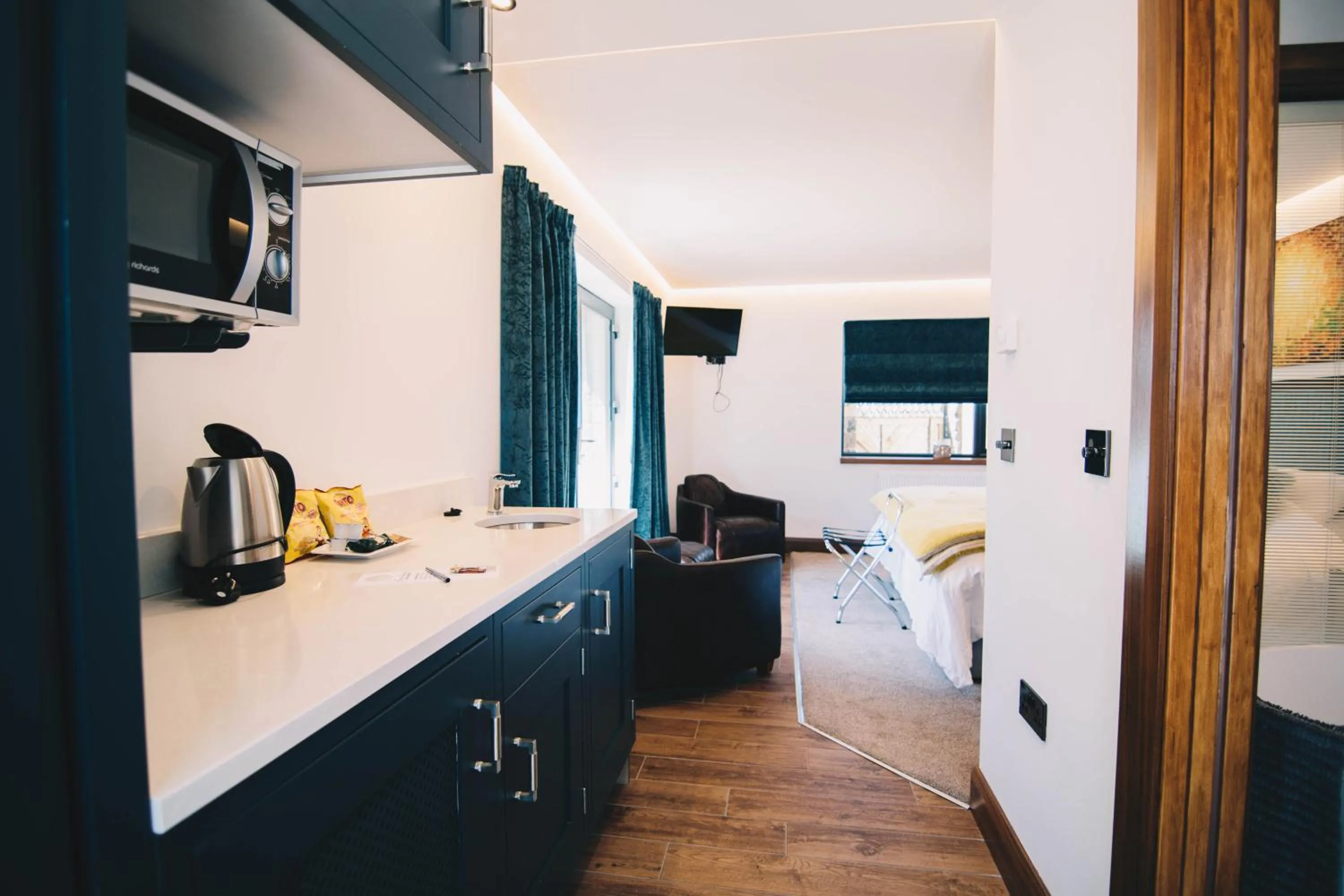 Antrim House Guest Rooms & Suites