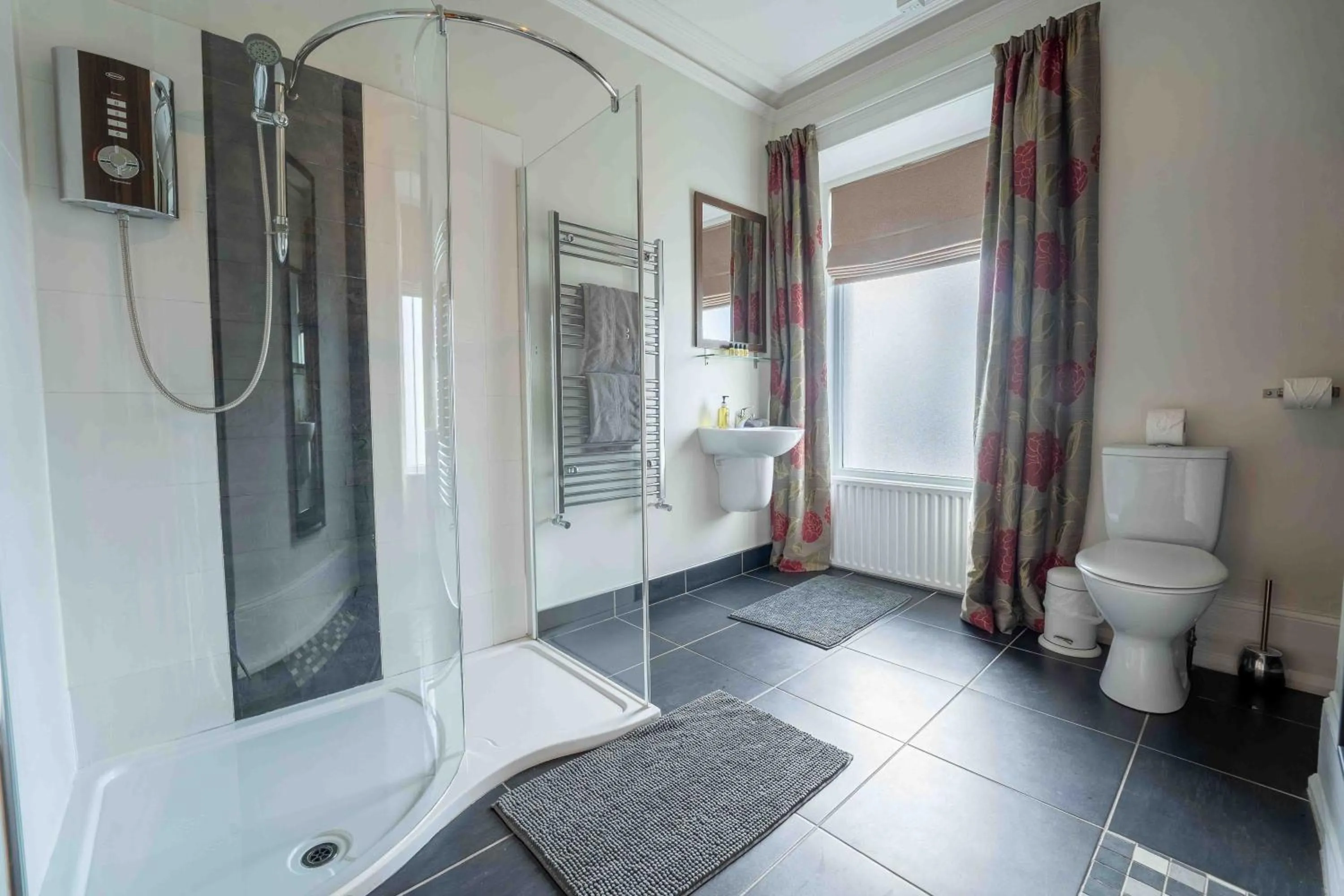 Antrim House Guest Rooms & Suites