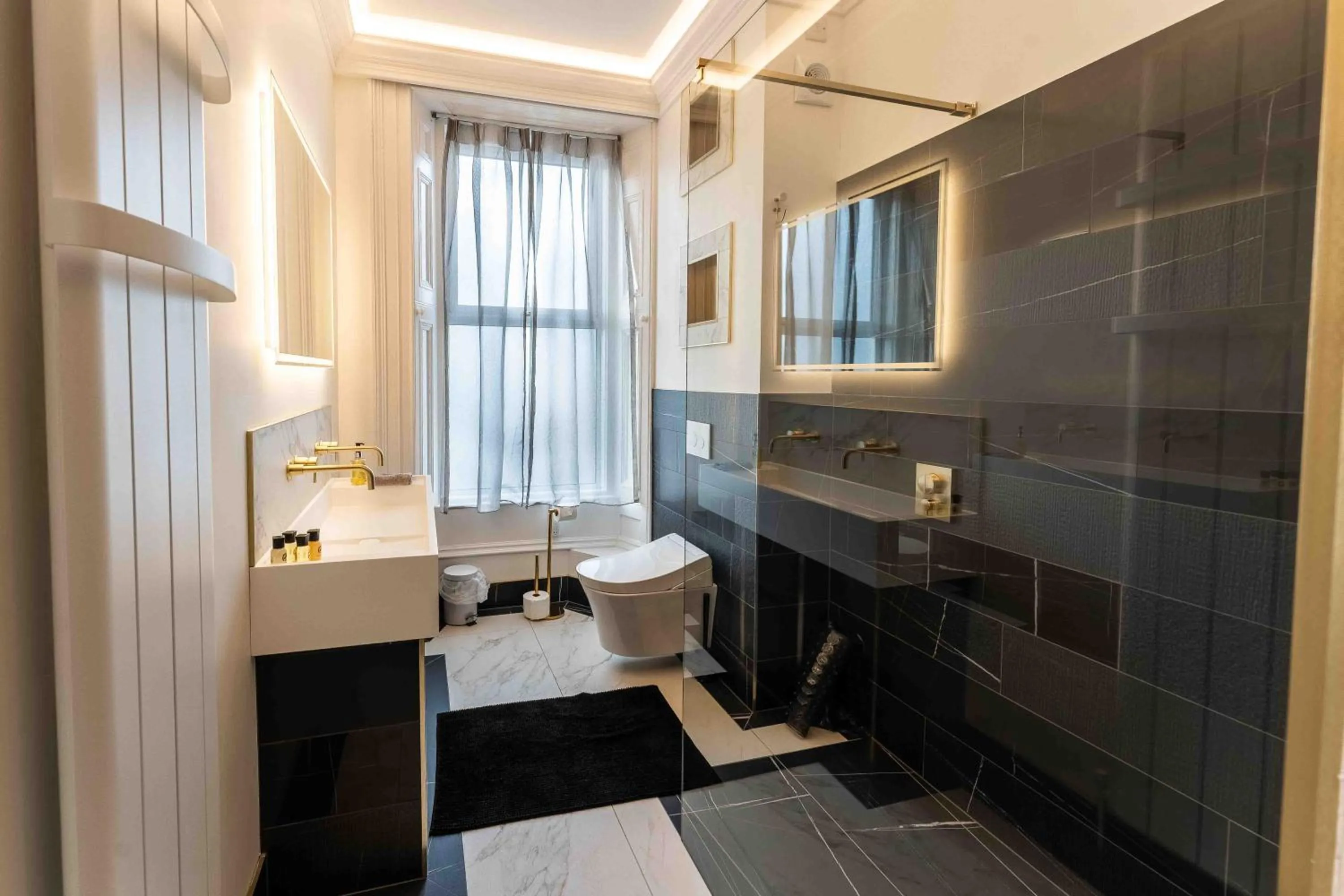 Antrim House Guest Rooms & Suites