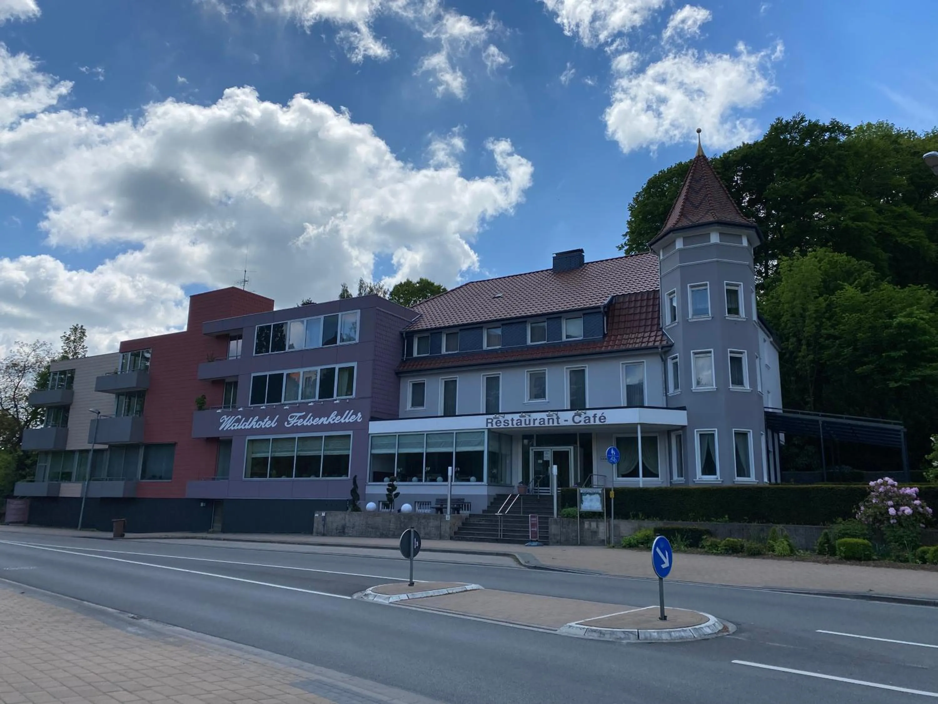 Property building in Waldhotel Felsenkeller
