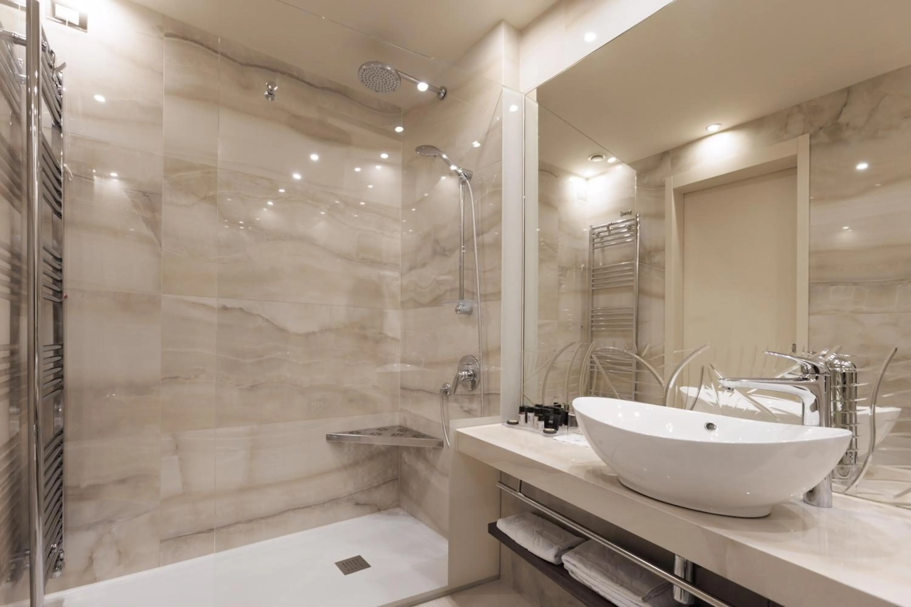 Toilet in Park Hotel Imperial