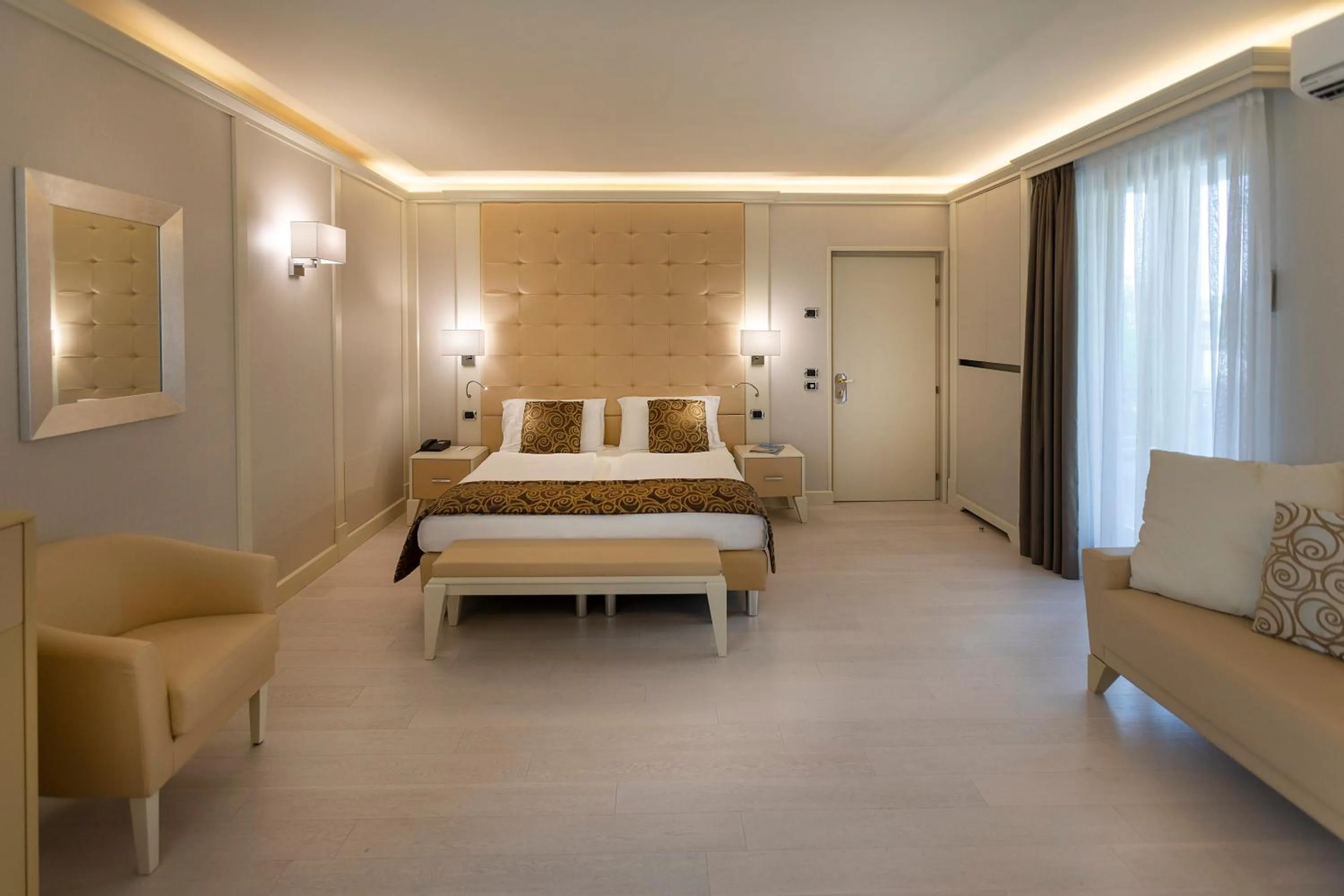 Photo of the whole room, Bed in Park Hotel Imperial